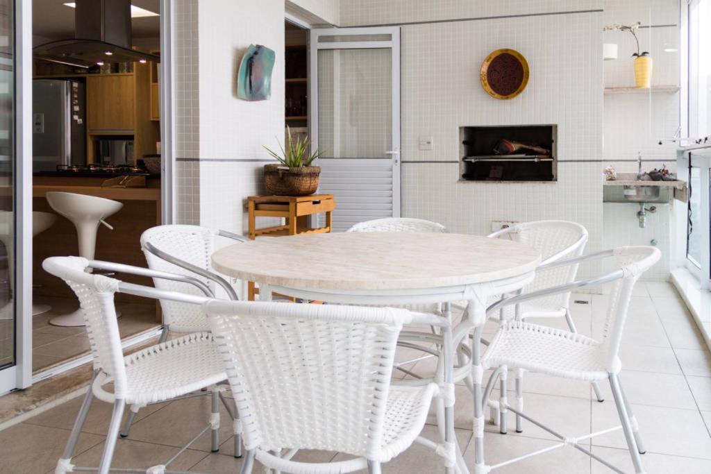 Apartment with Sea View - Photo 12