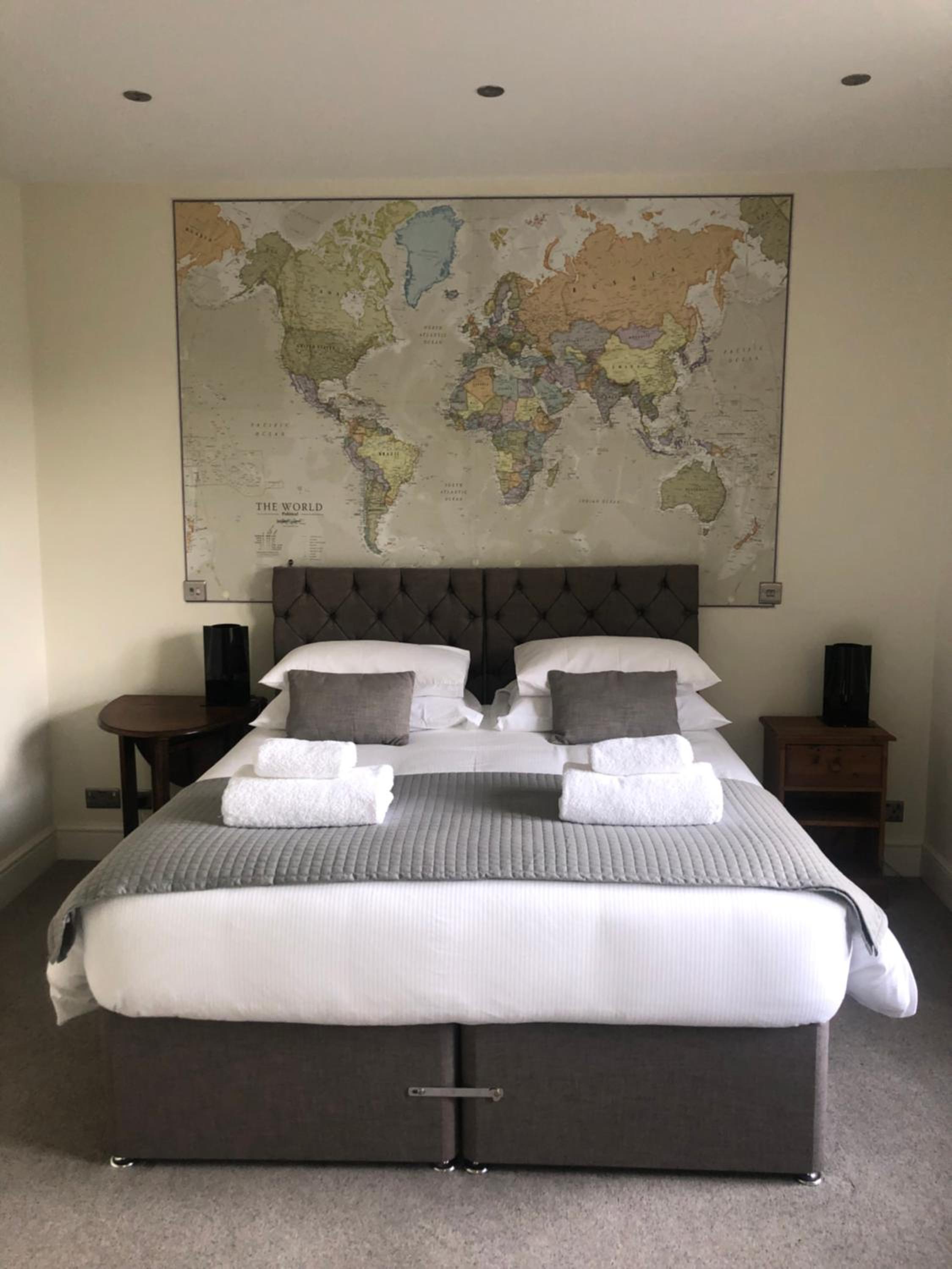 Double Room with Private Bathroom - Photo 4