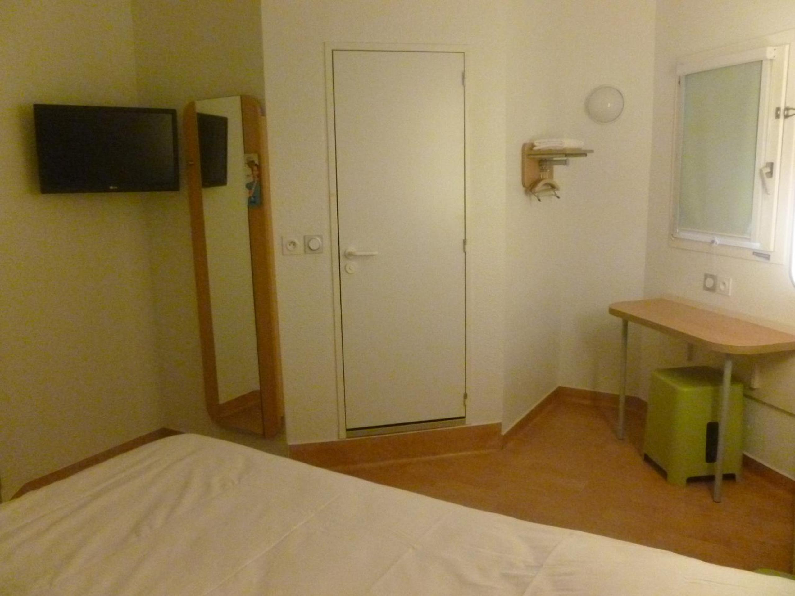 Standard Triple Room - Photo 3