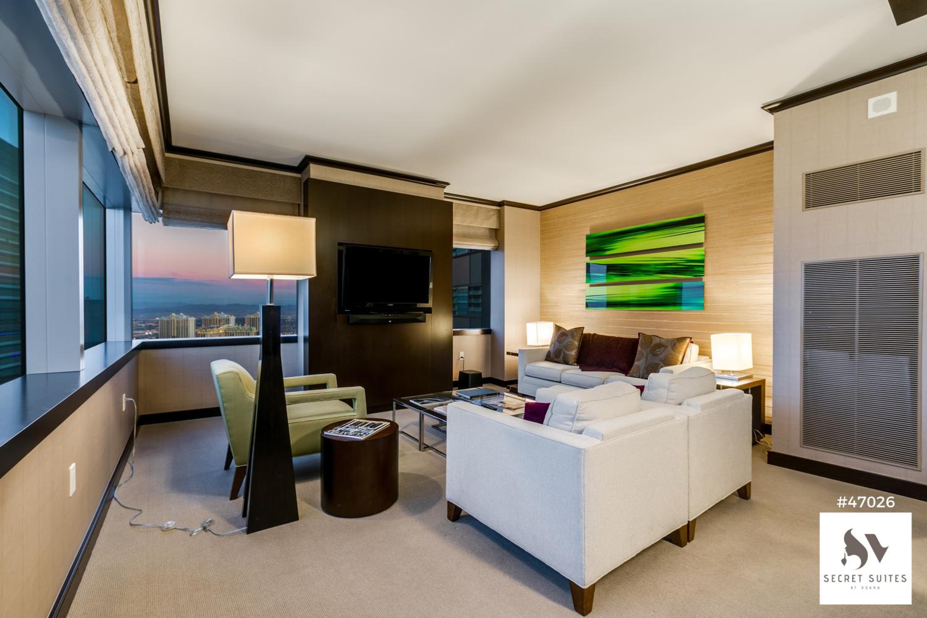 Apartment with Lake View - Photo 3
