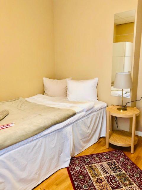 Standard Twin Room - Photo 4