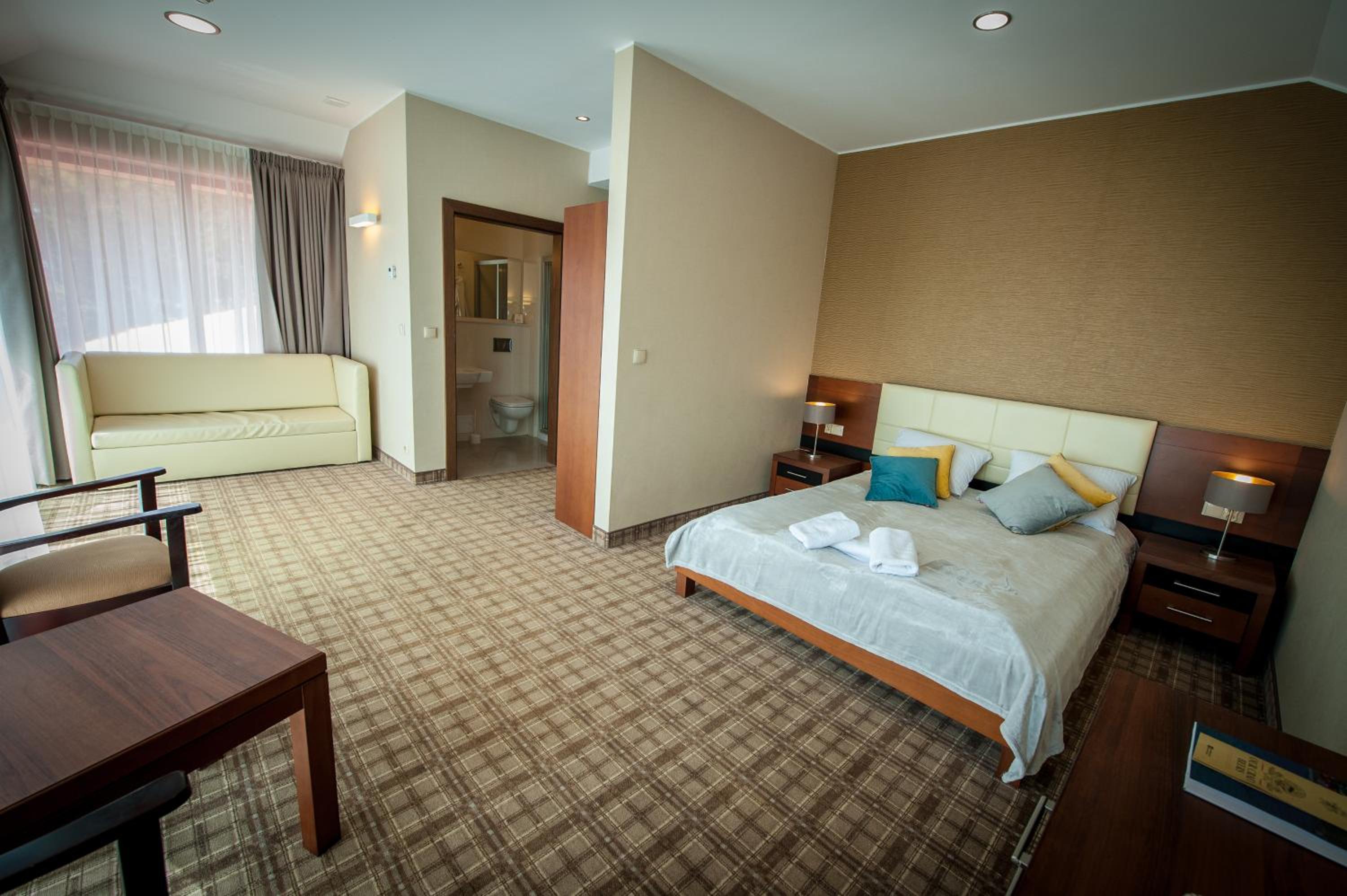 Deluxe Double Room with Balcony - Photo 1