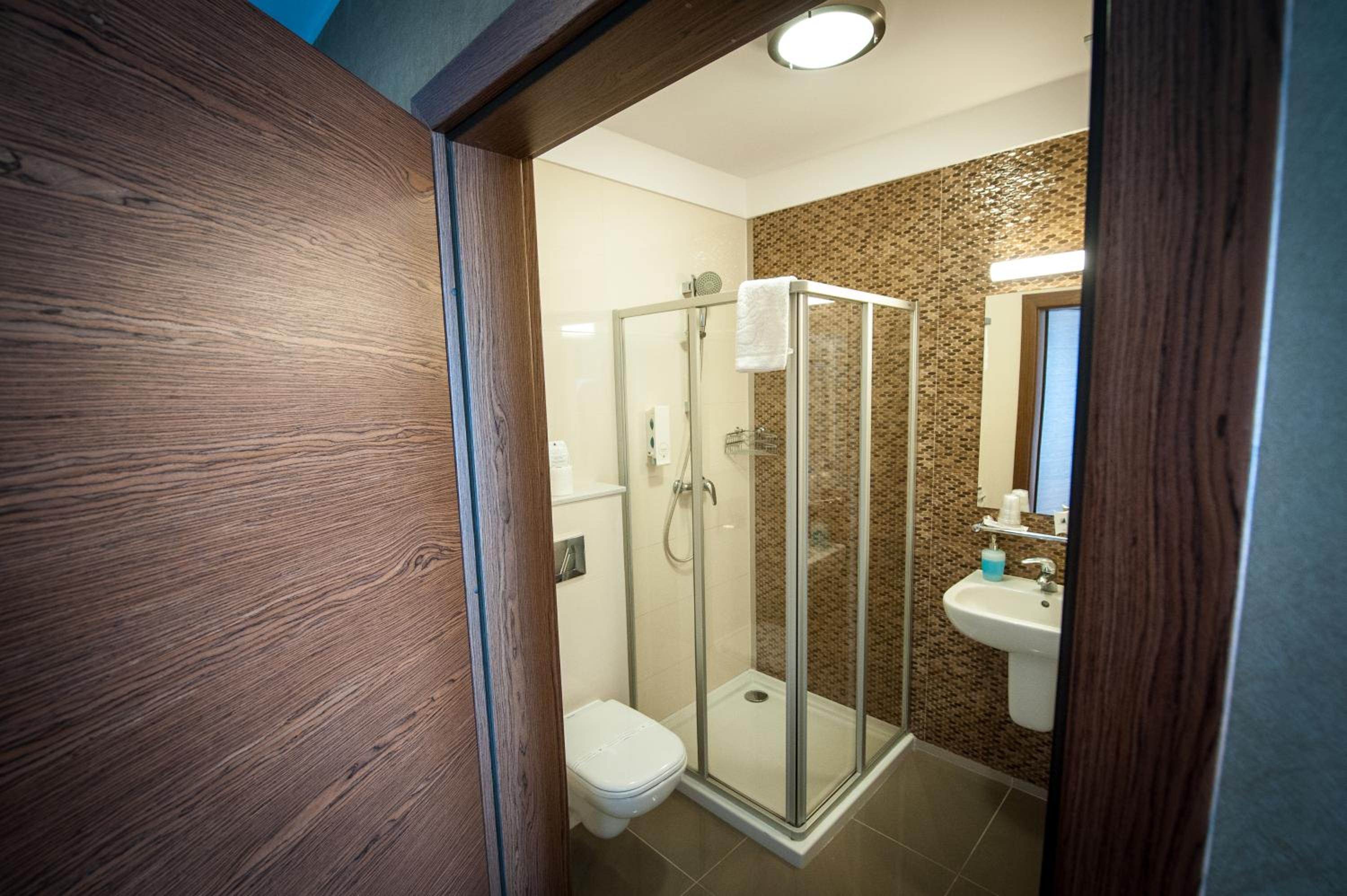 Deluxe Double Room - Photo 6