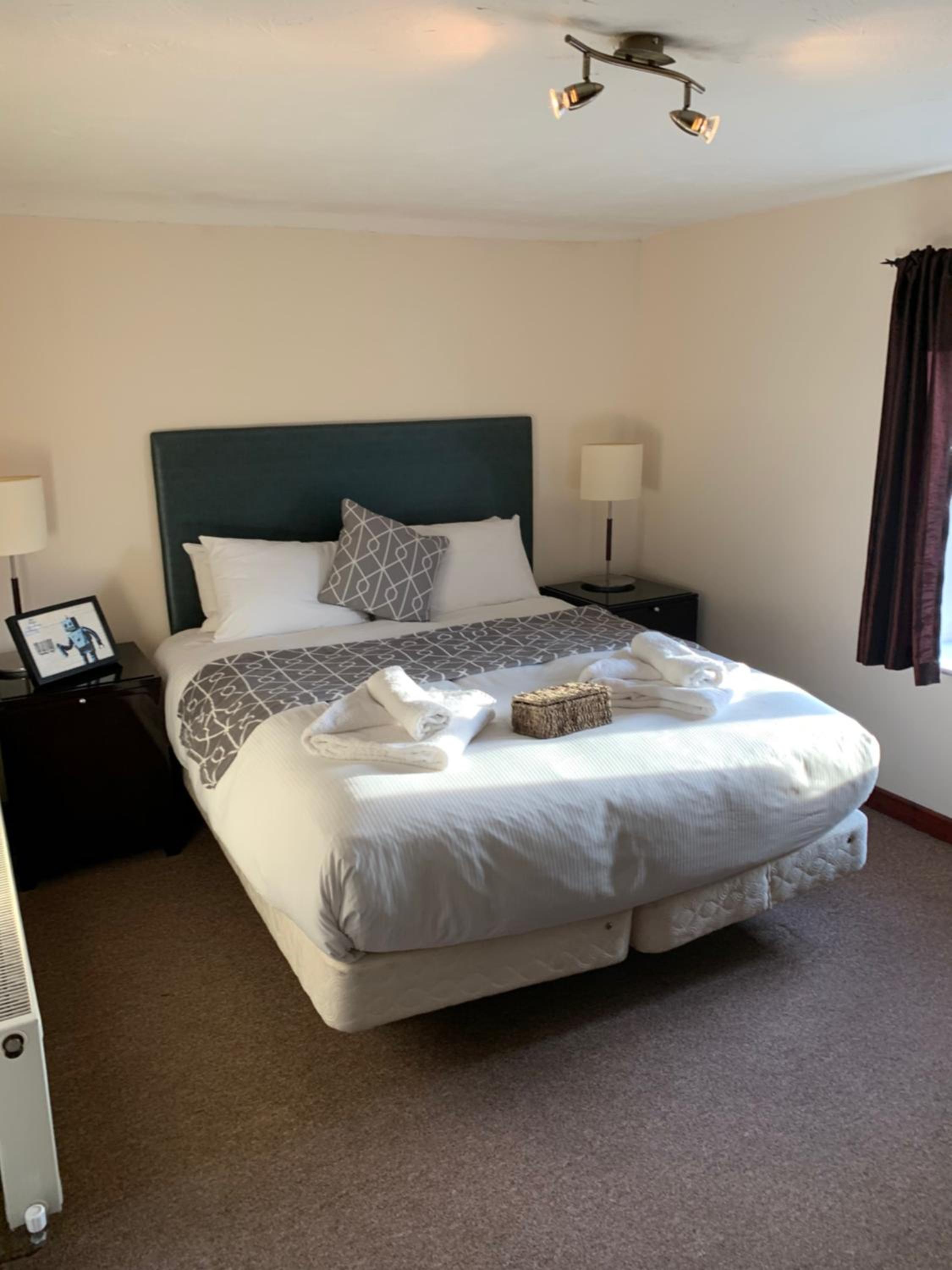 Deluxe Room - Photo 3