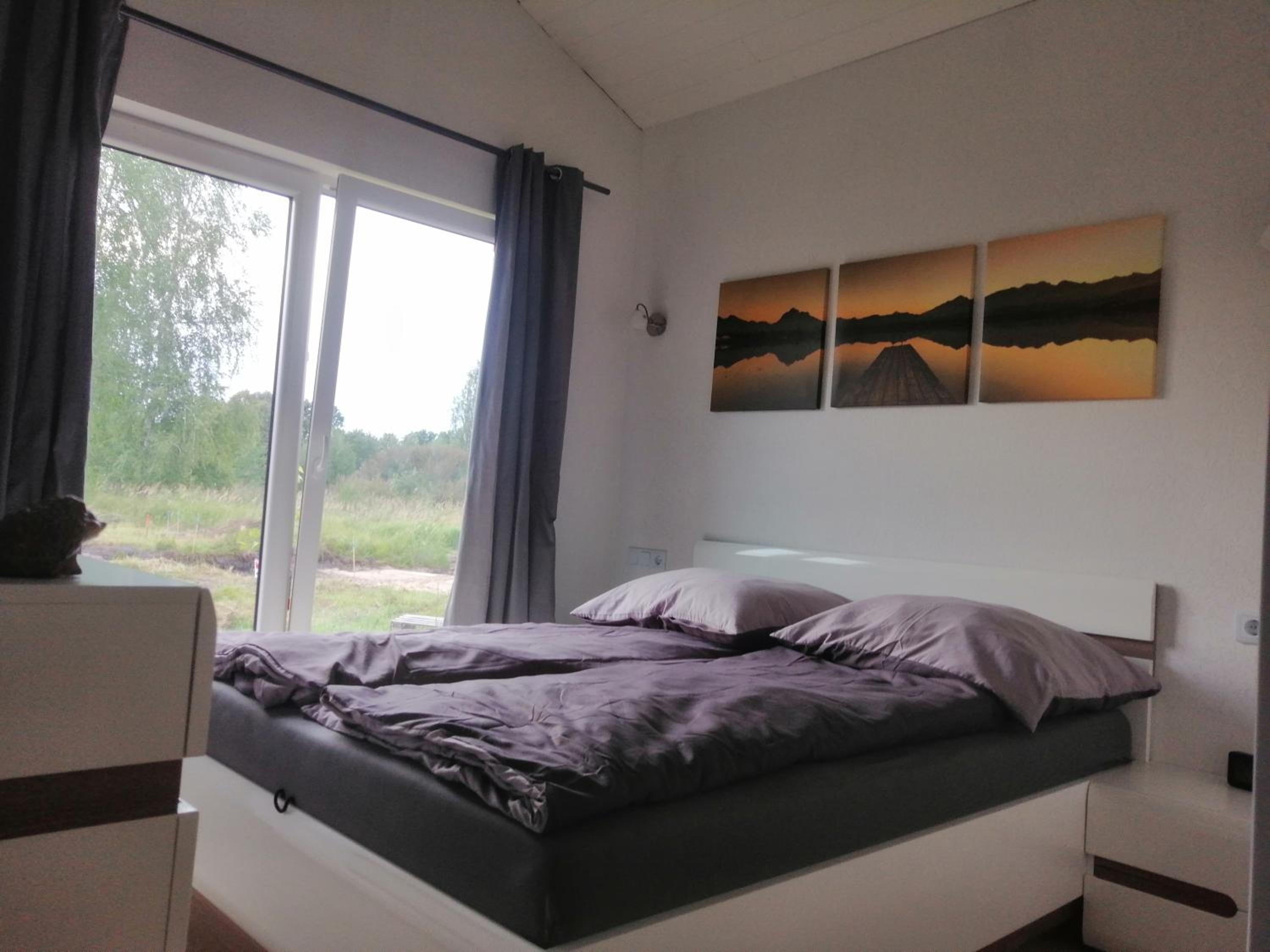 One-Bedroom House photo 1