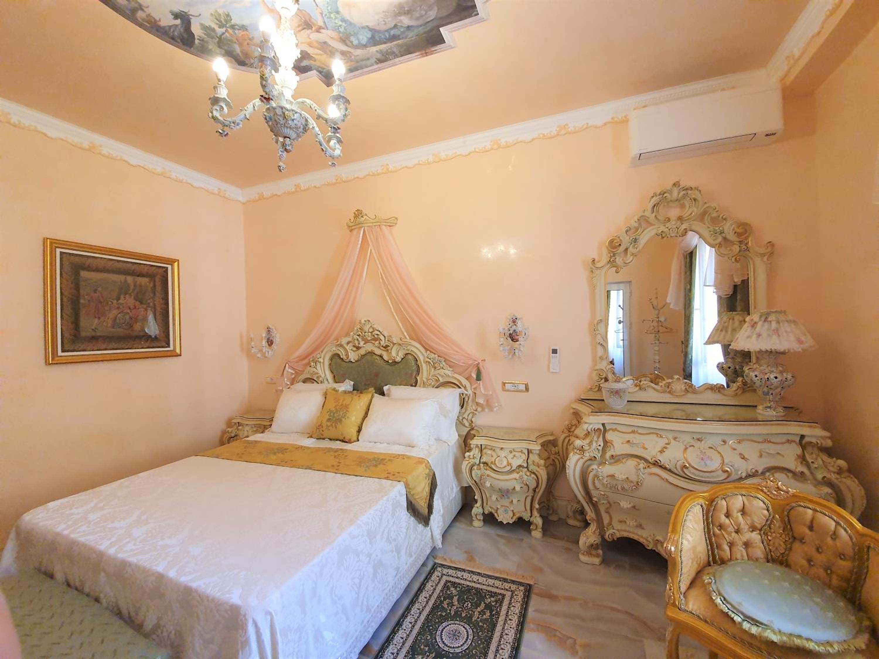 Deluxe Triple Room - Photo 11