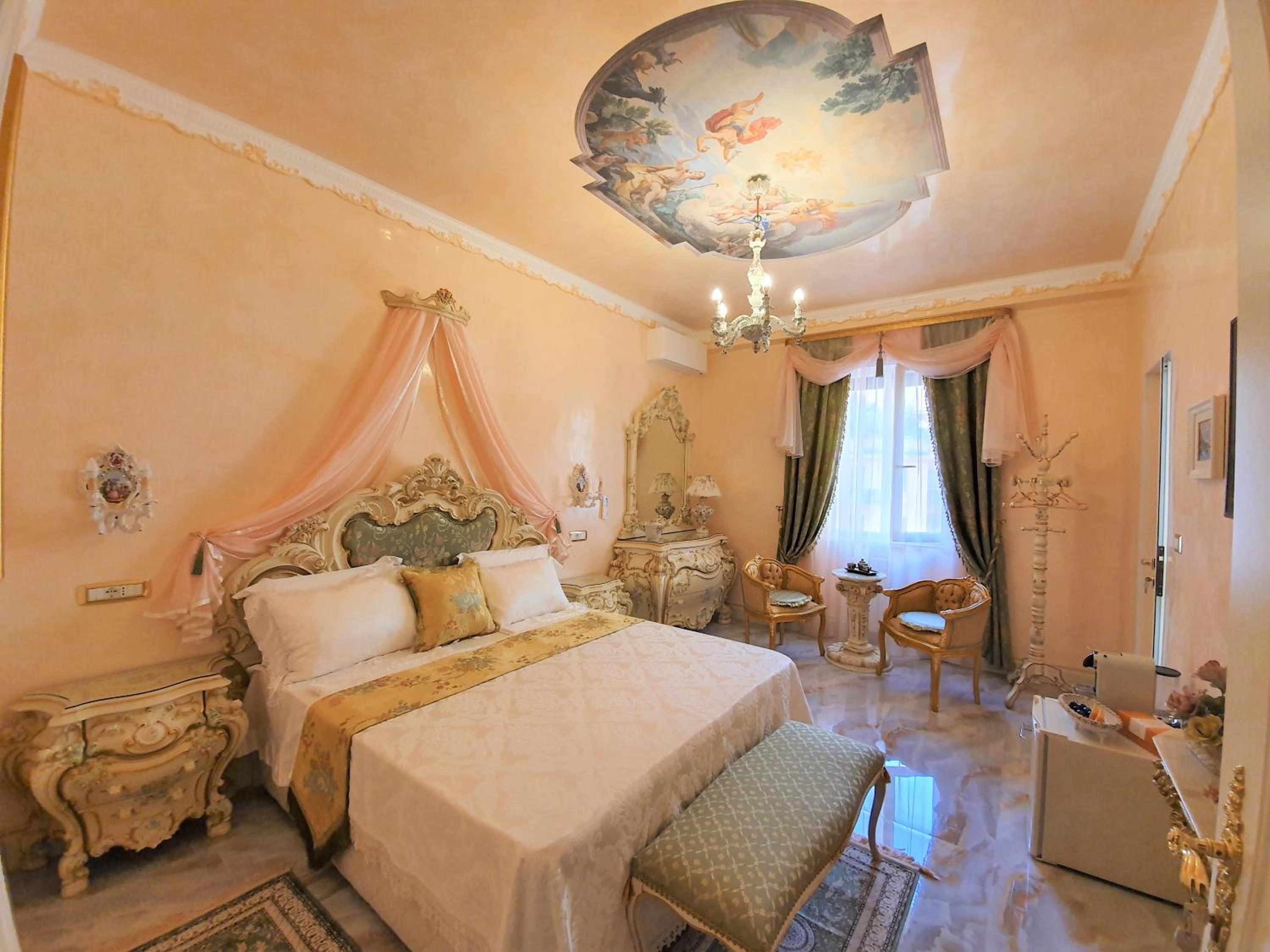 Deluxe Triple Room - Photo 7