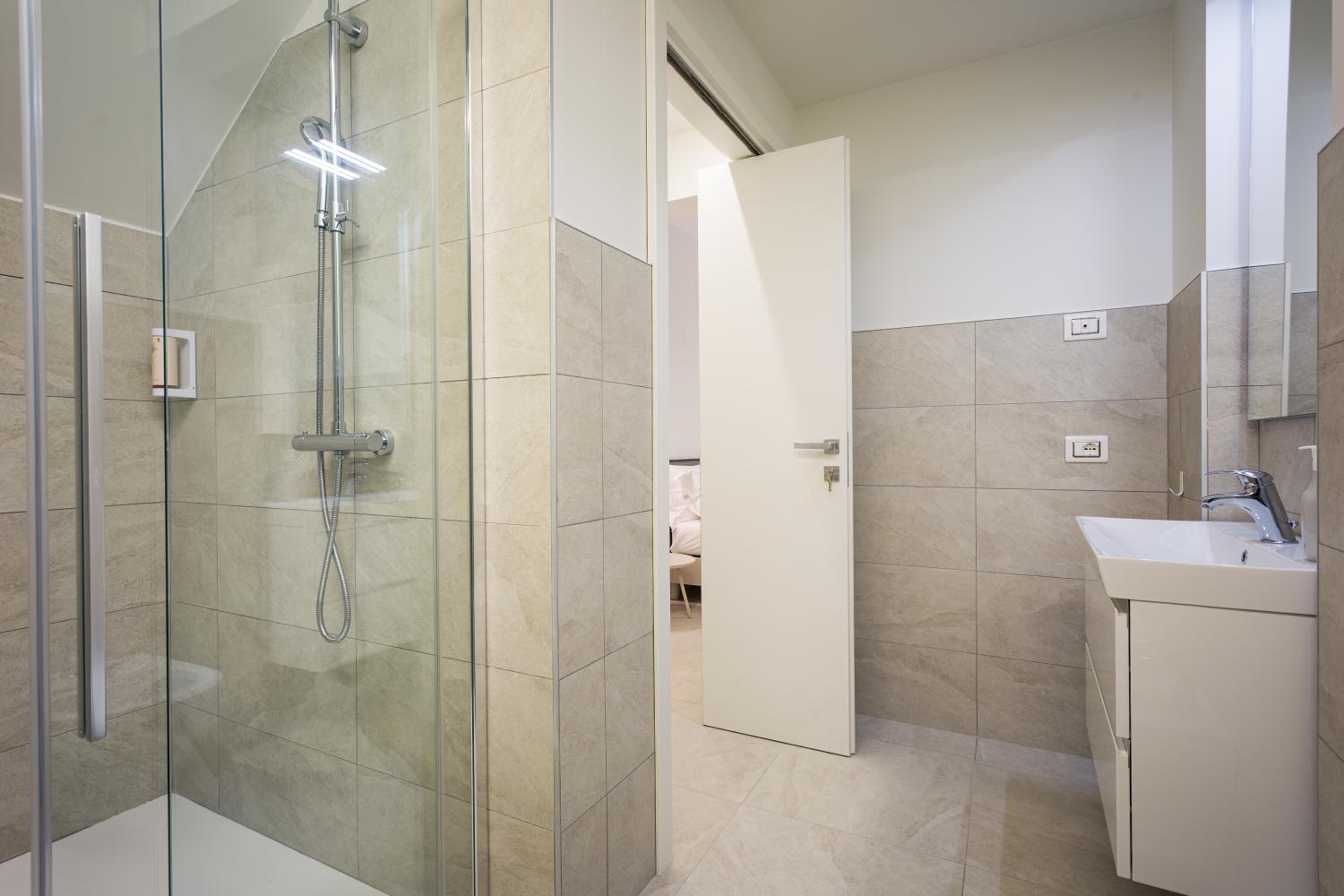 Double Room - Photo 4