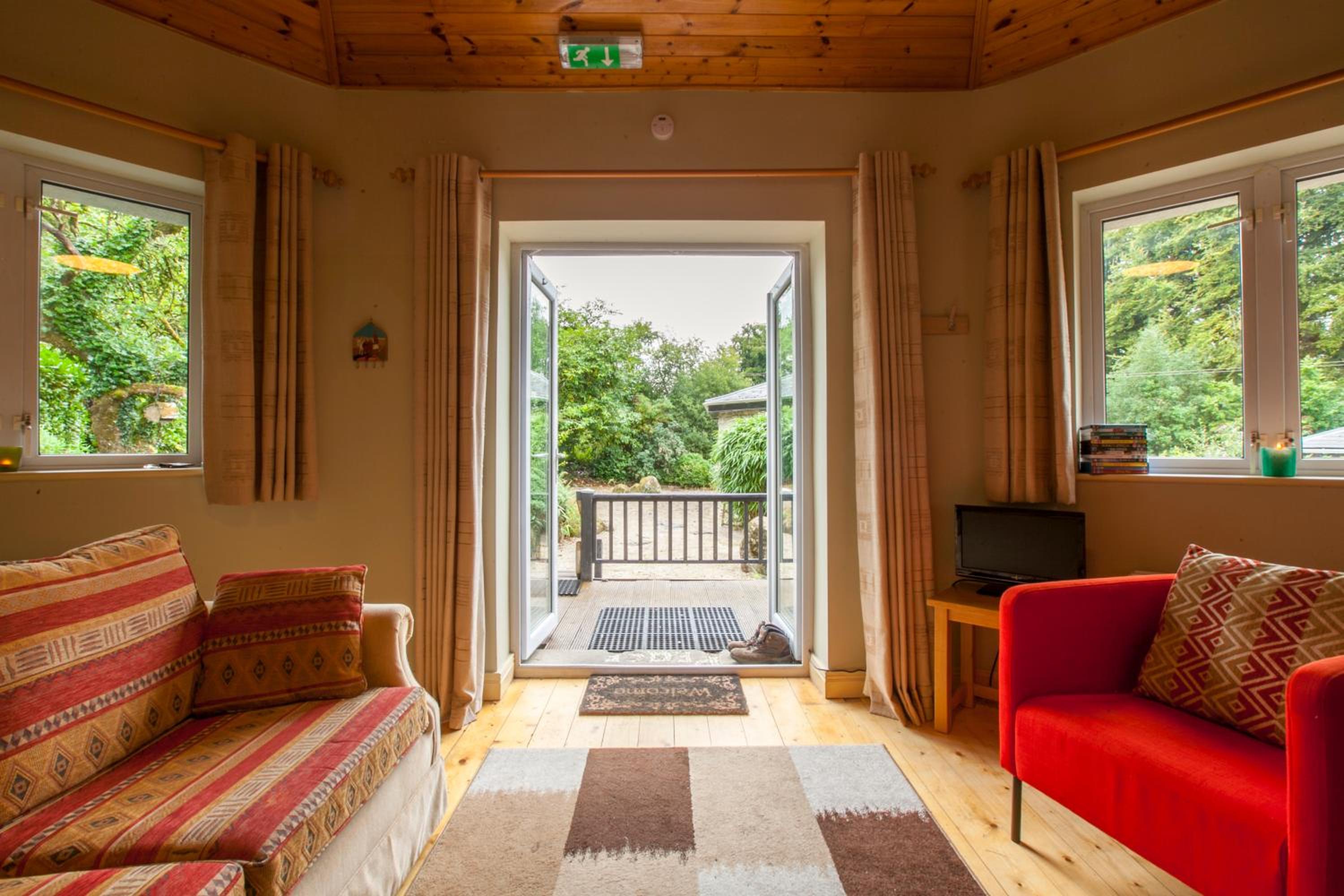 One-Bedroom House photo 1
