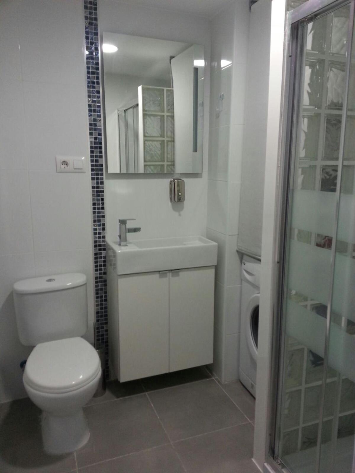 Apartment with Sea View - Photo 9
