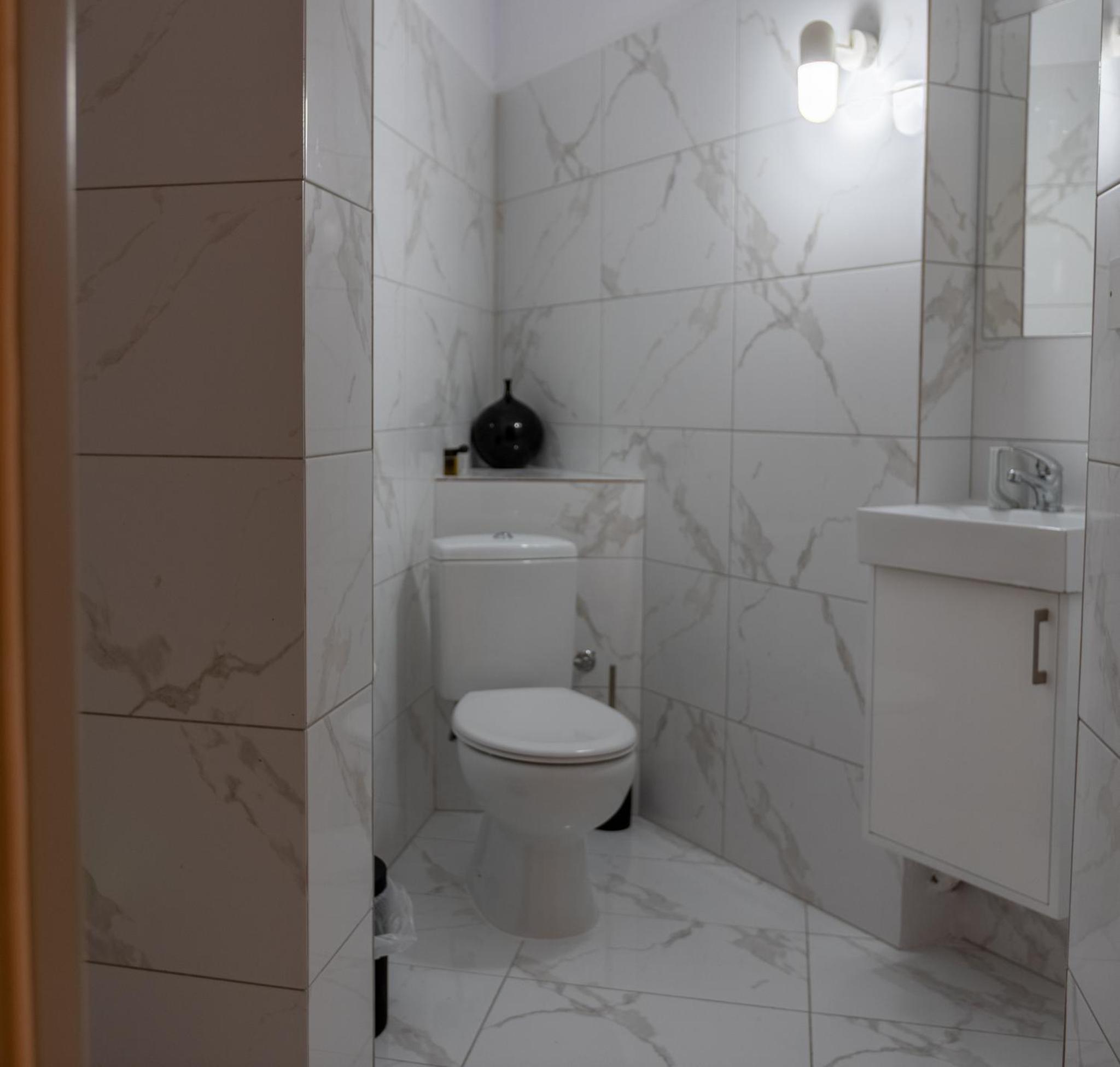 Deluxe Apartment - Photo 16