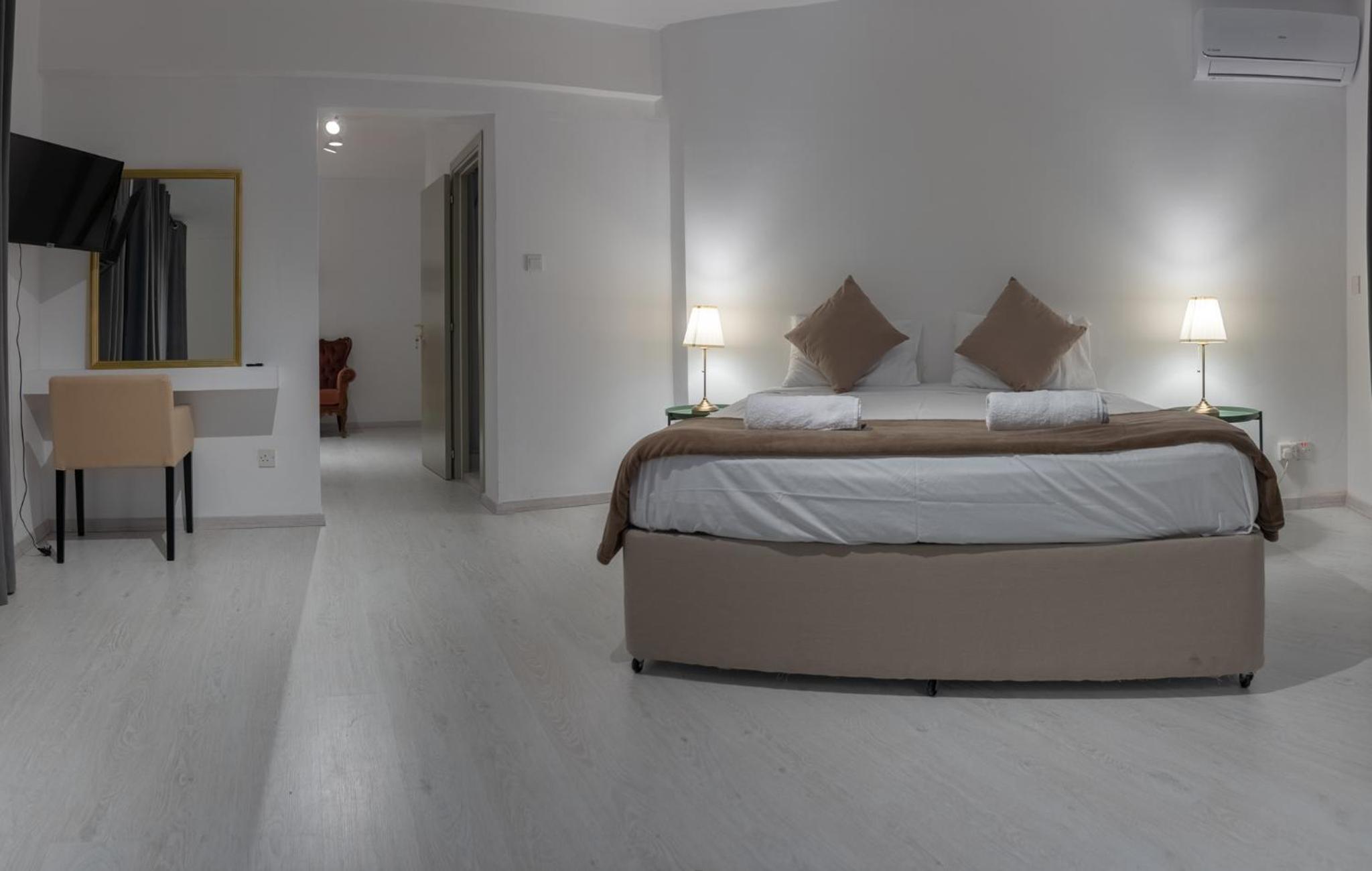 Deluxe Apartment - Photo 8