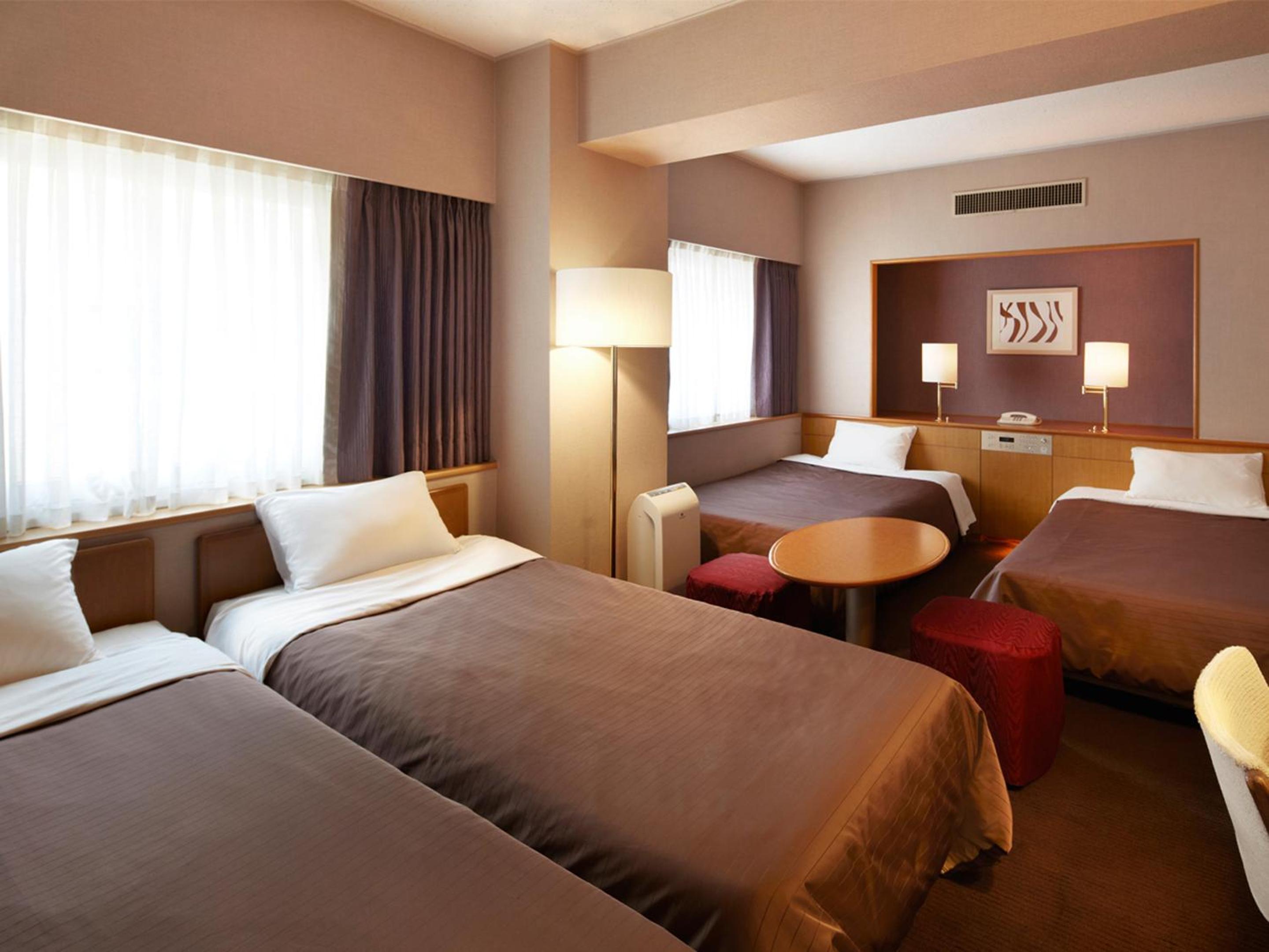 Quadruple Room - Non-Smoking