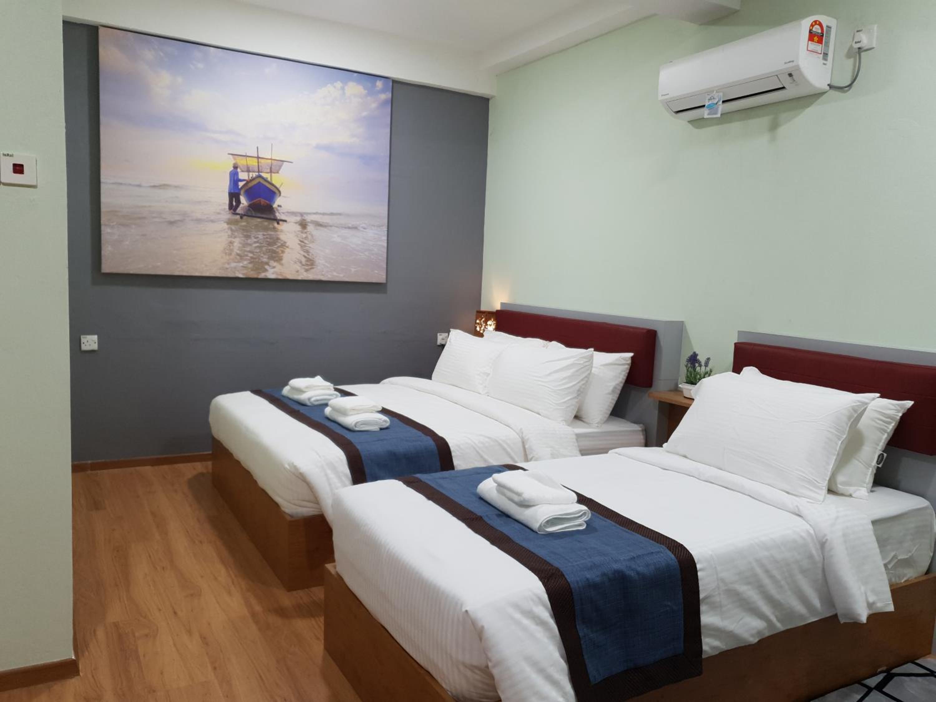 Comfort Triple Room with Shower - Photo 4
