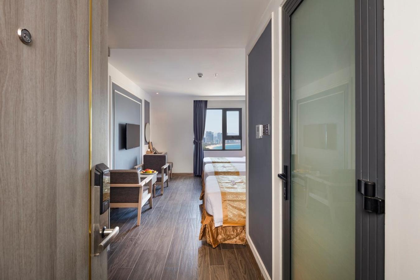 Studio with Sea View