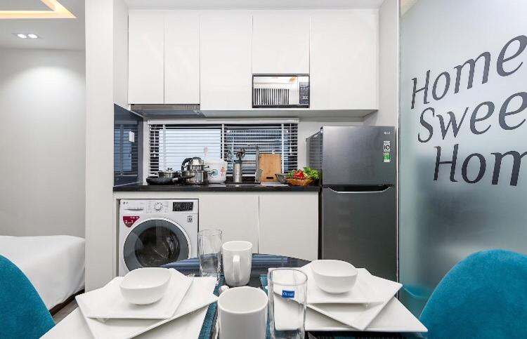 Studio Apartment - Photo 2