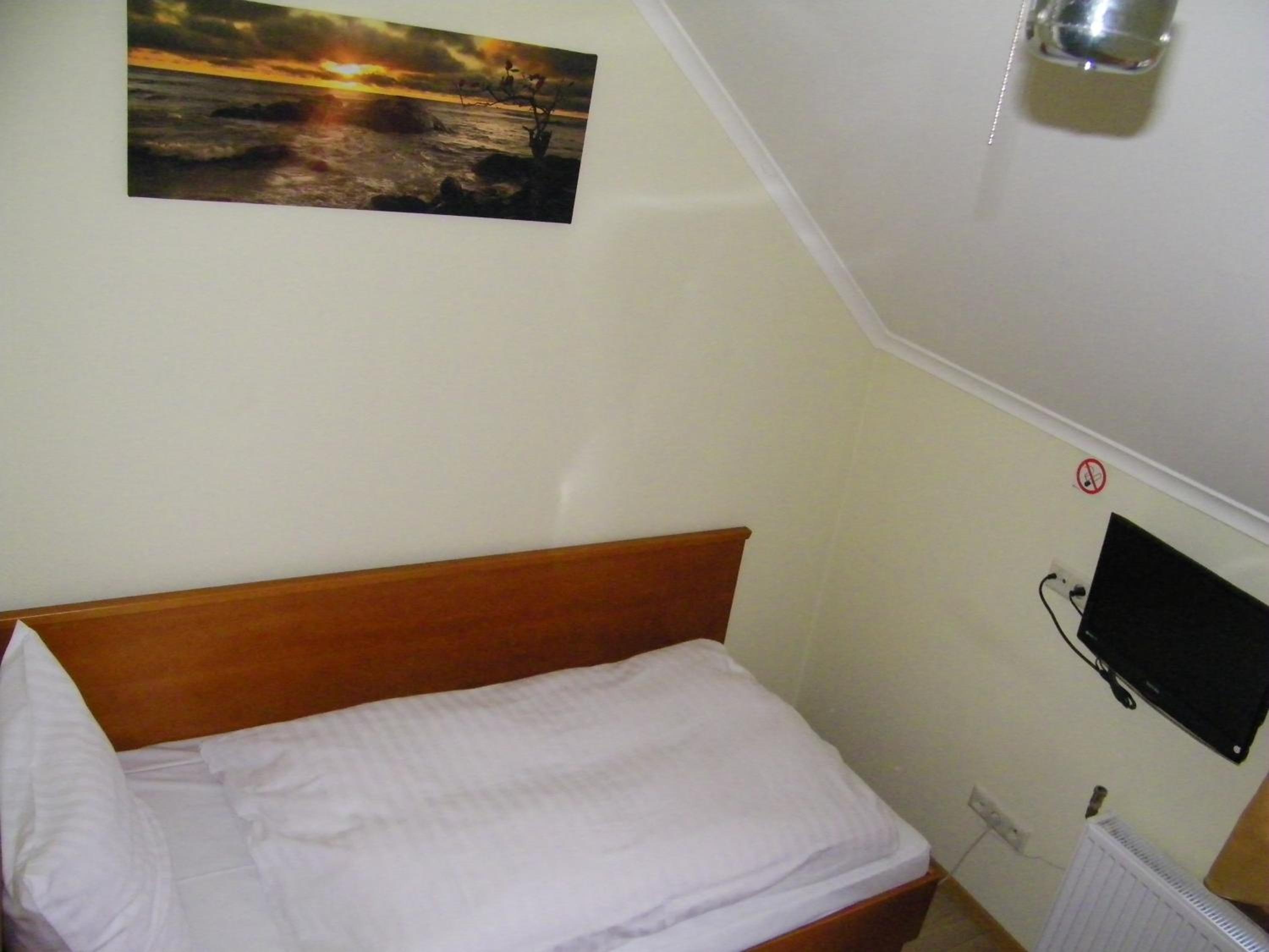 Economy Single Room photo 3