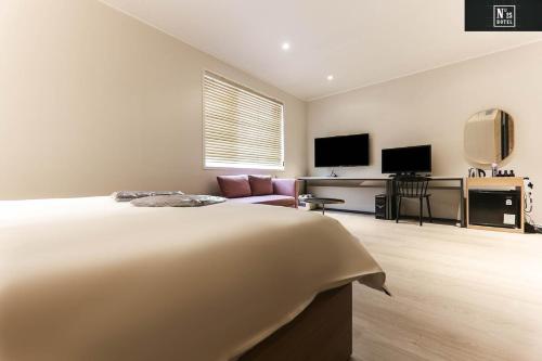 Deluxe Double Room photo 3