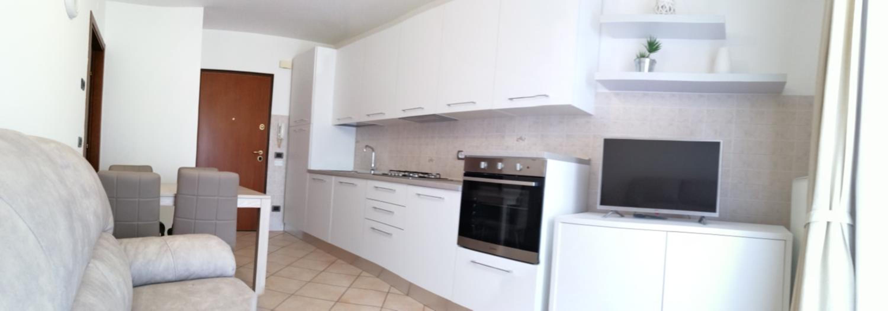 Apartment with Terrace - Photo 10
