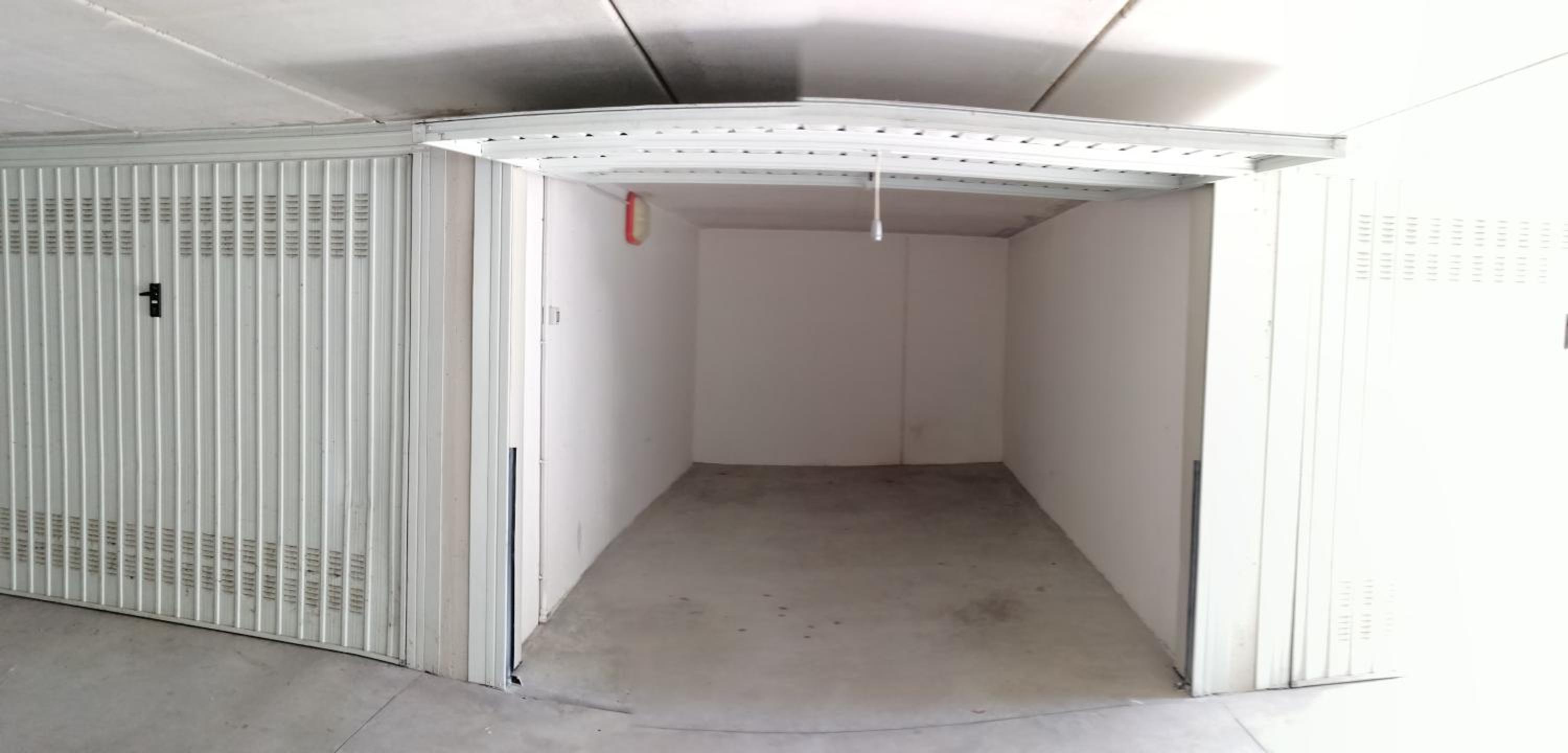 Apartment with Terrace - Photo 41