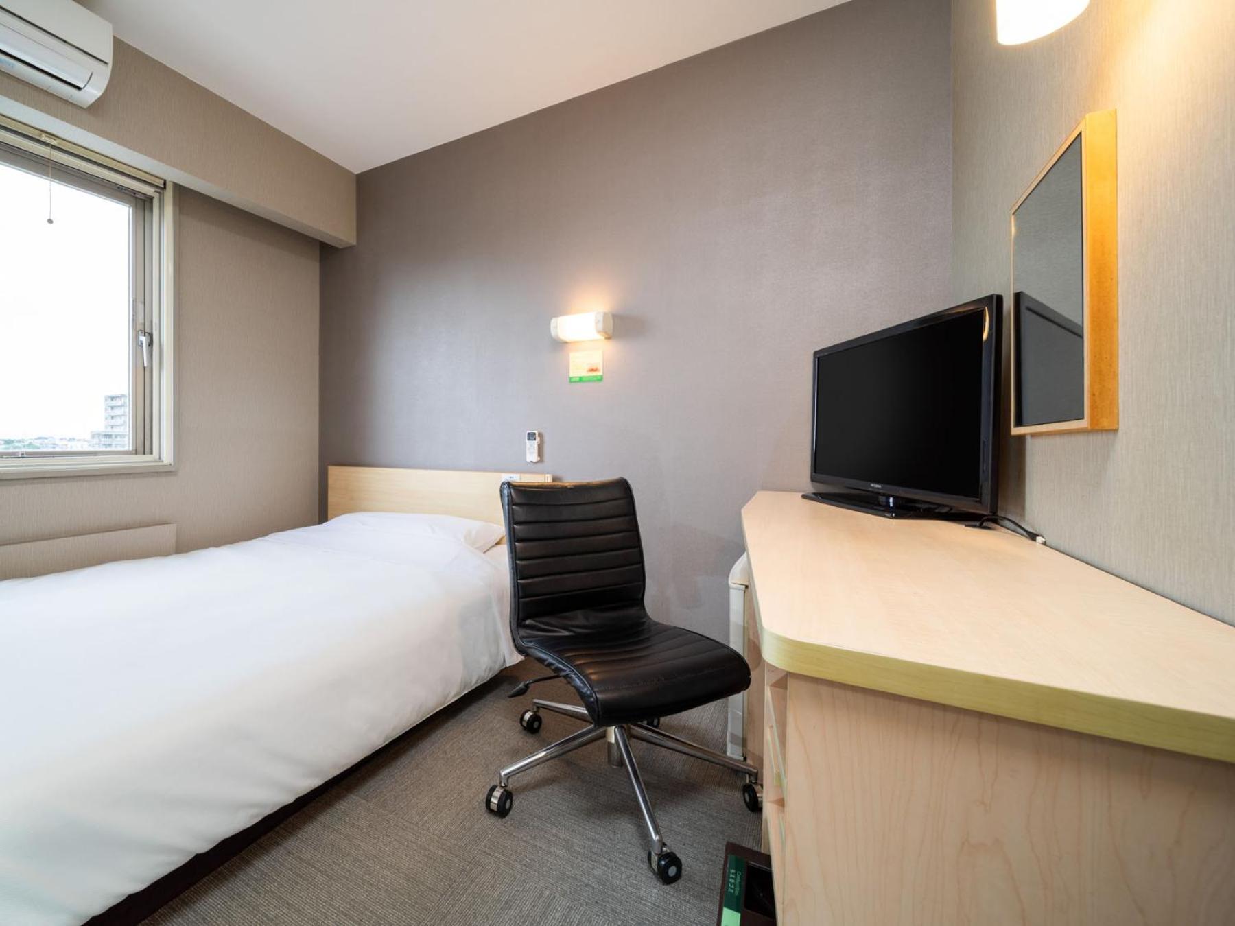 Standard Double Room - Non-Smoking - Photo 2
