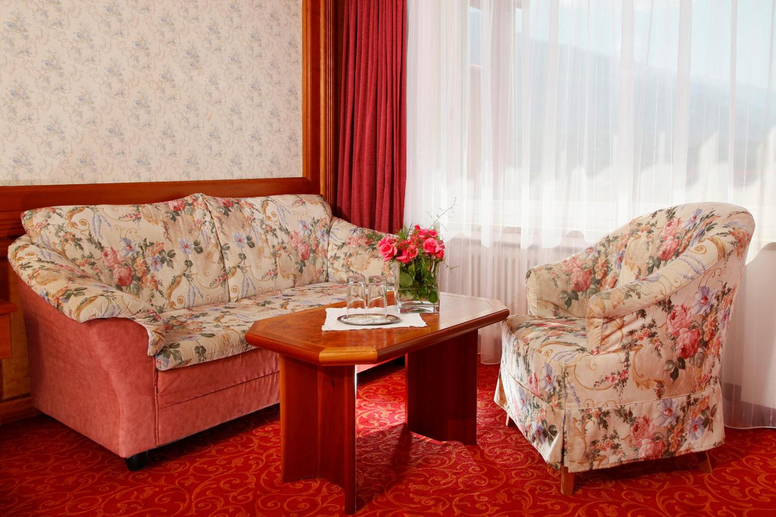 Double Room with Garden View - Photo 2