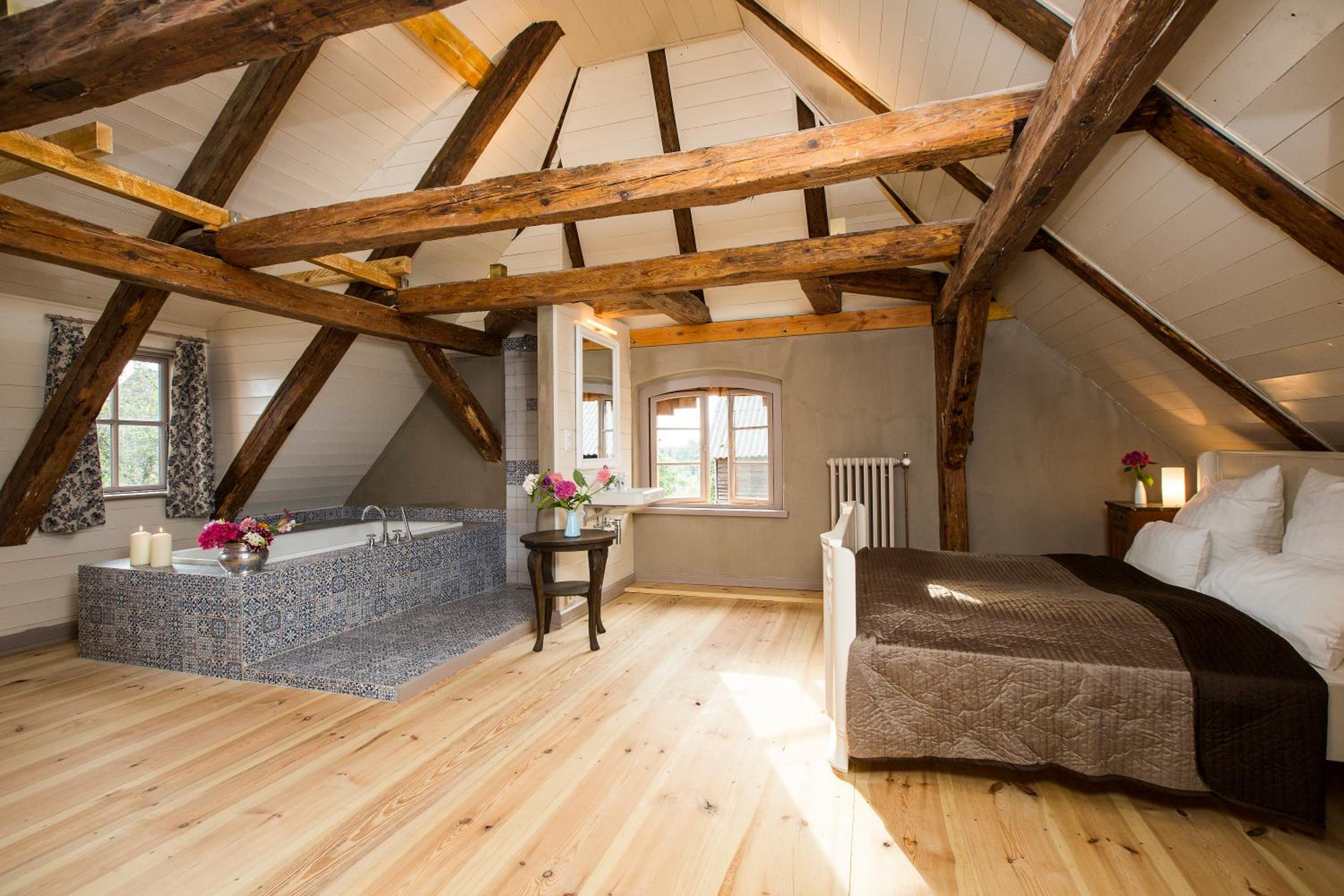 Deluxe Double Room with Bath