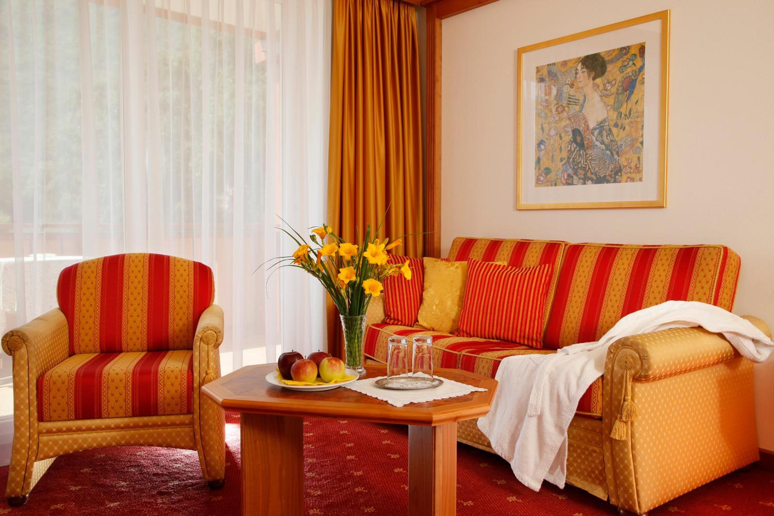 Double Room with Mountain View - Photo 3