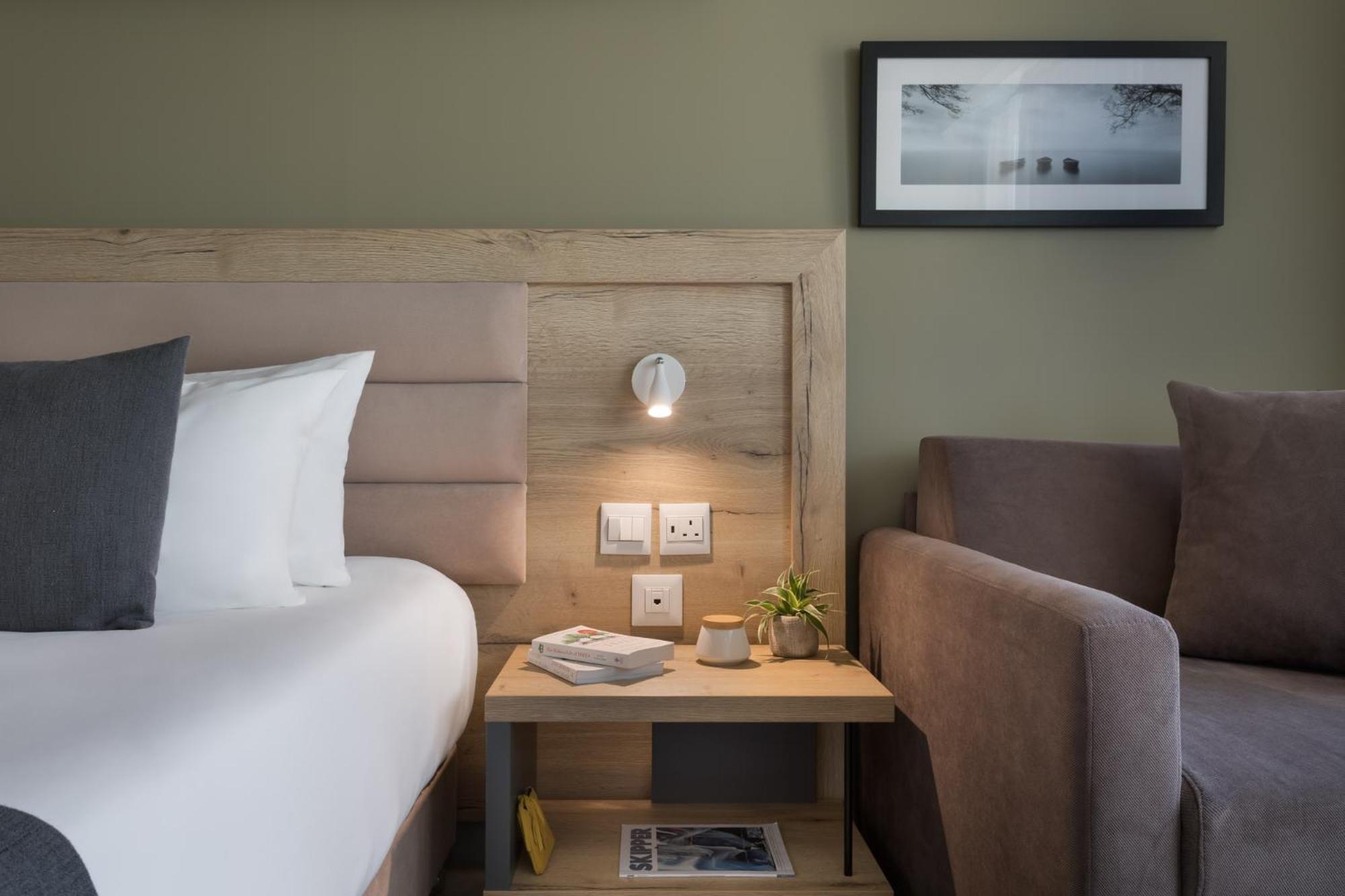 Deluxe Double or Twin Room - Photo 1