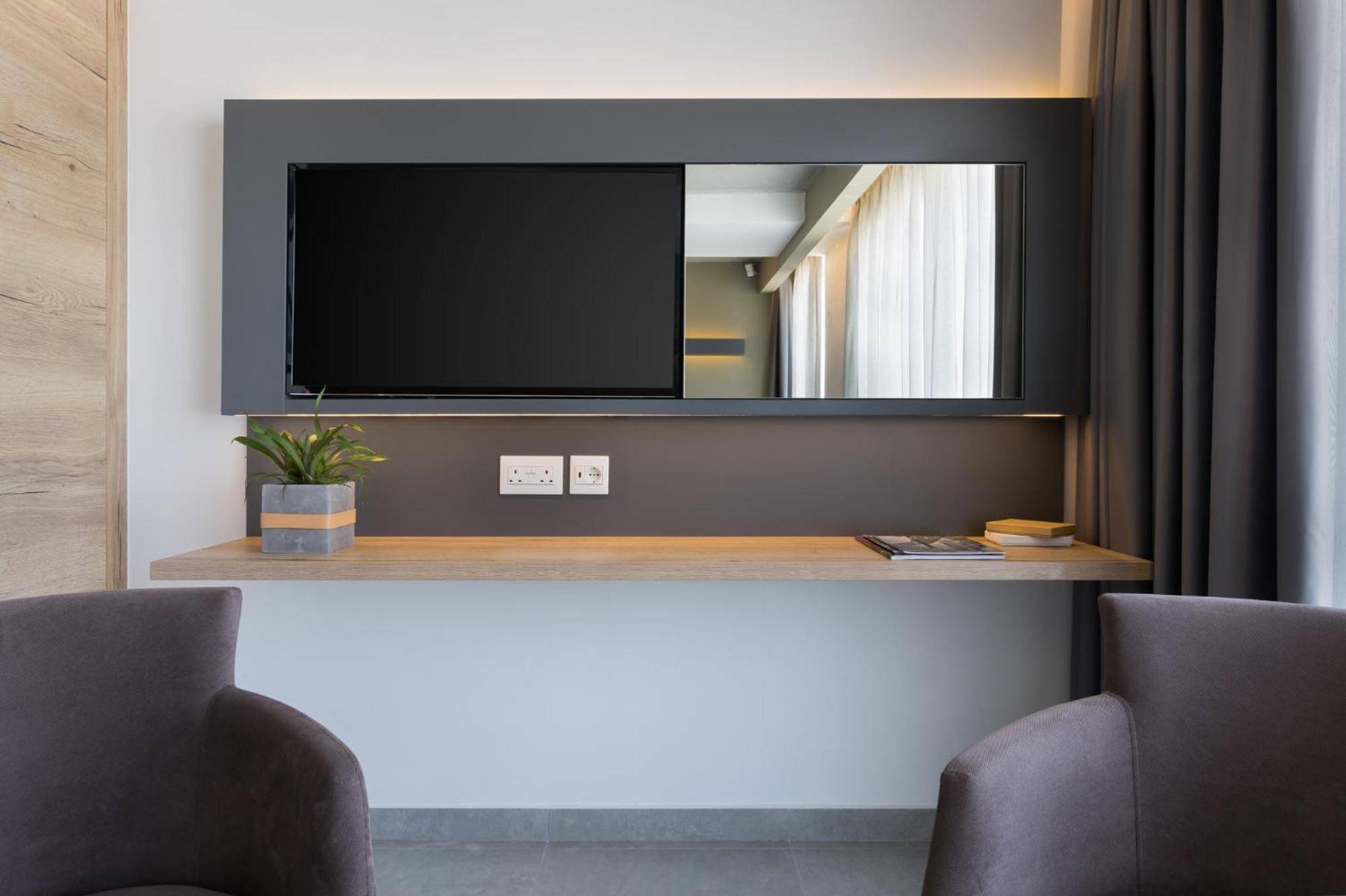 Superior Double or Twin Room - Photo 9