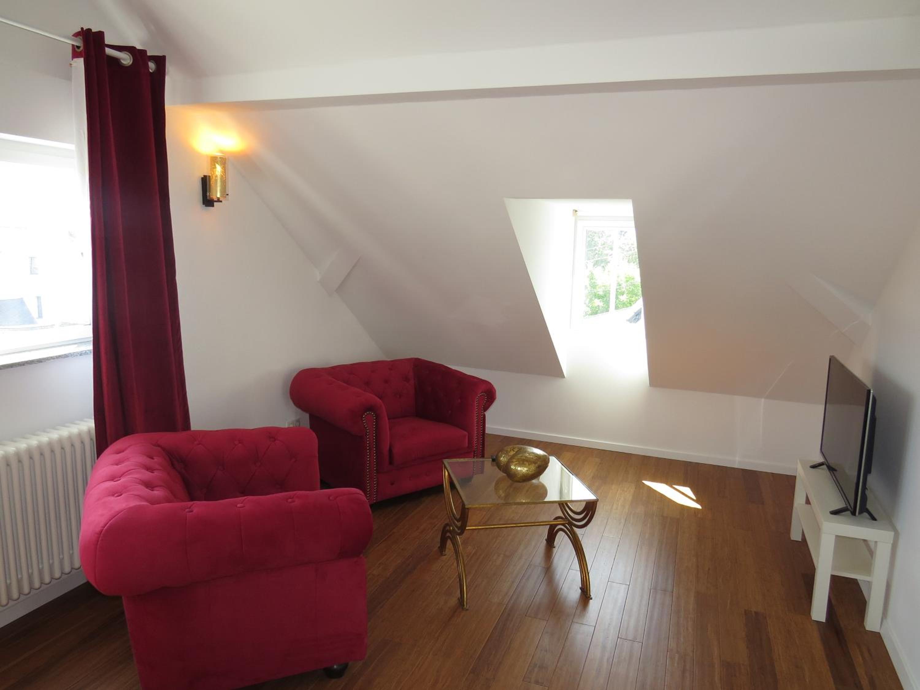 Suite - Photo 5