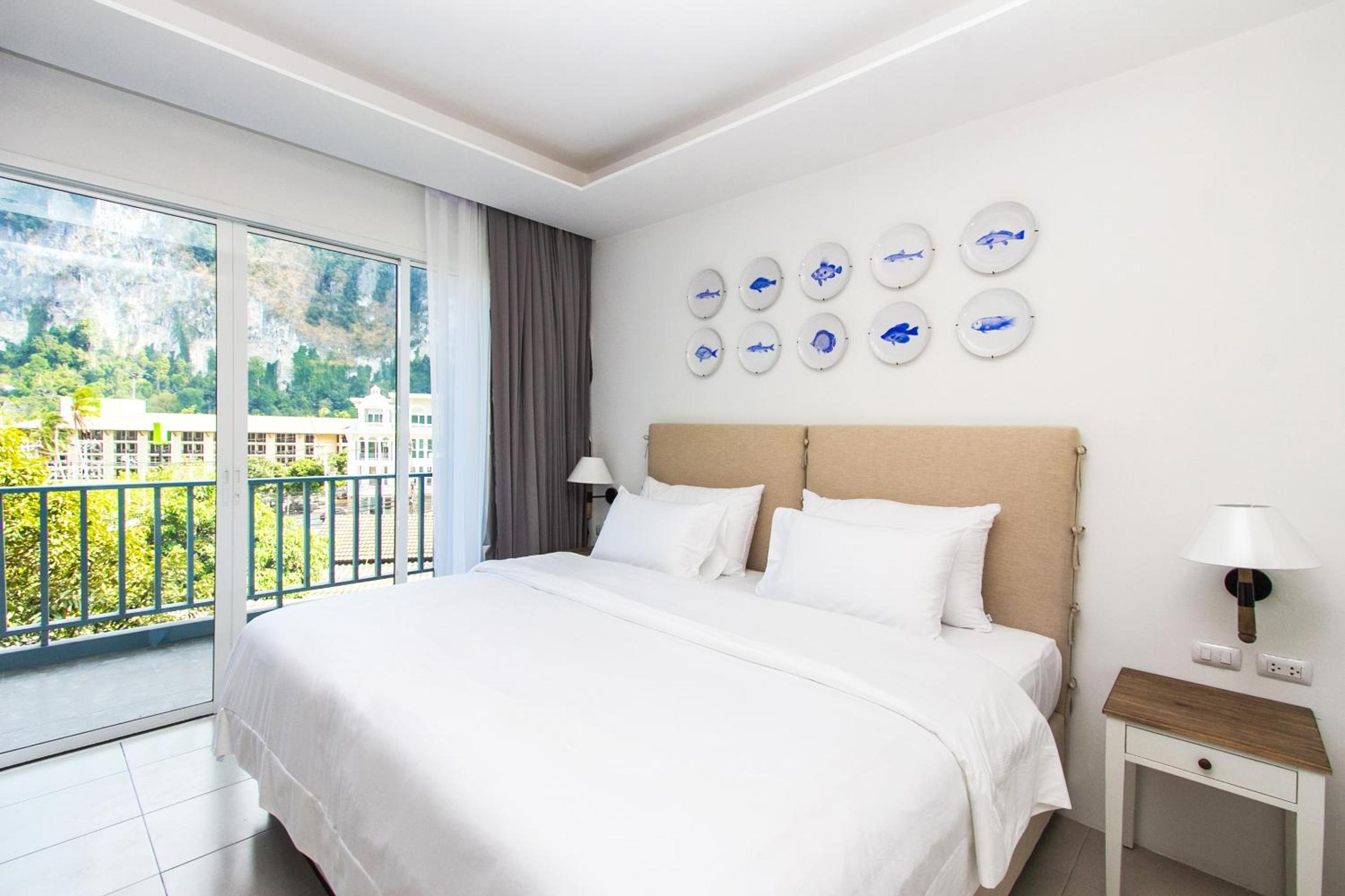 Deluxe Double Room or Twin Room with Cliff View photo 3