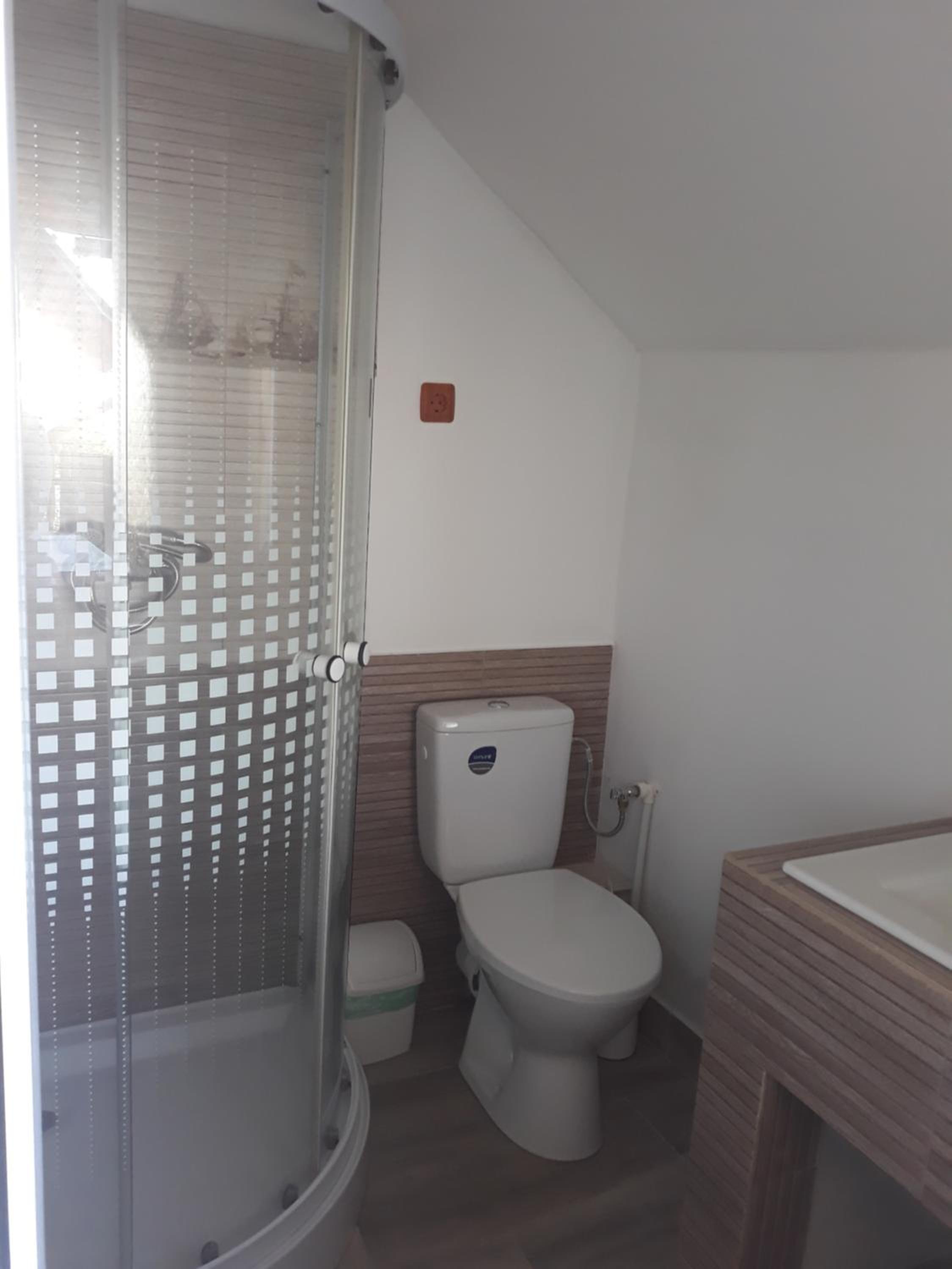 Standard Double Room - Photo 6