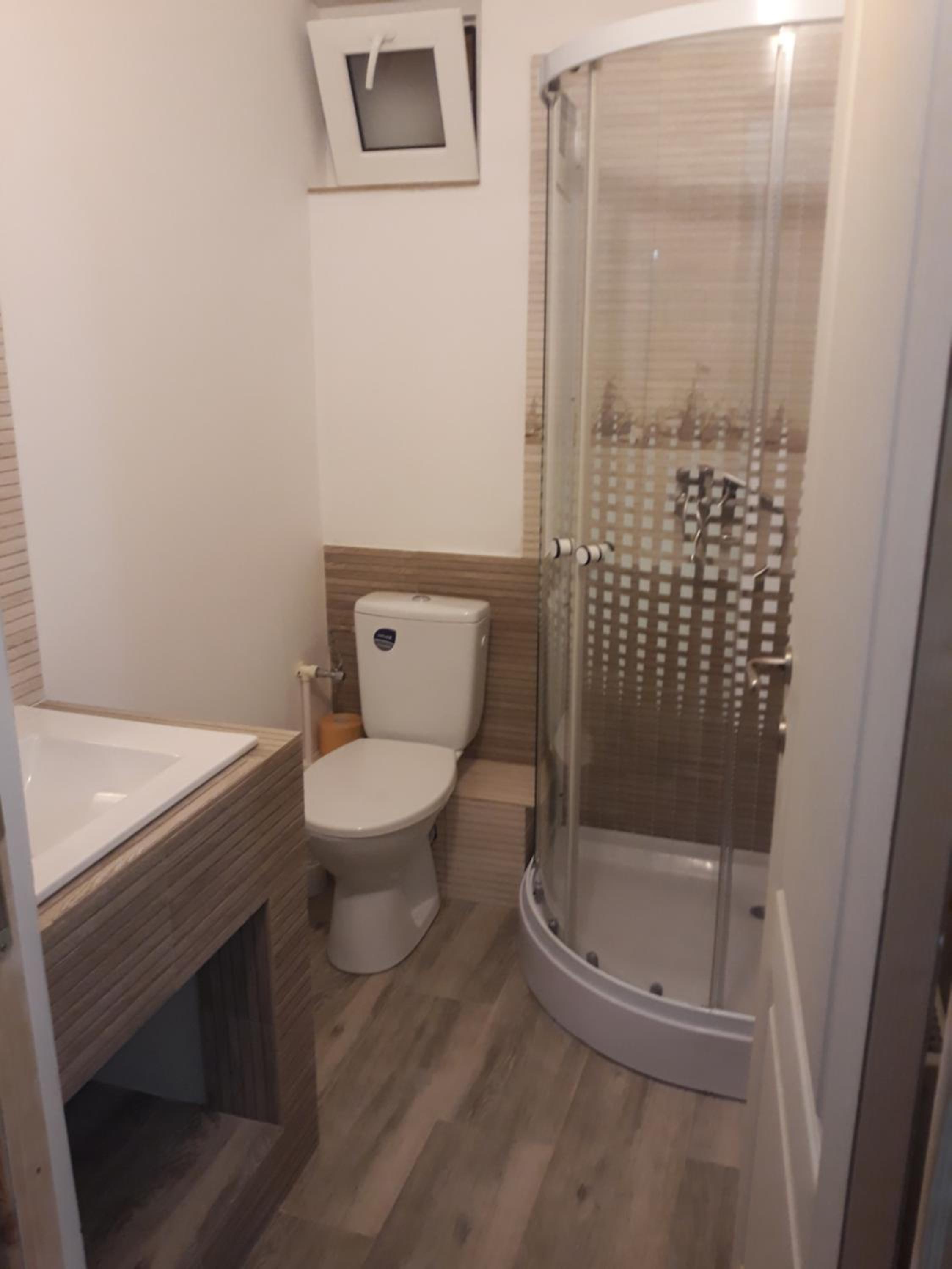 Standard Double Room - Photo 3