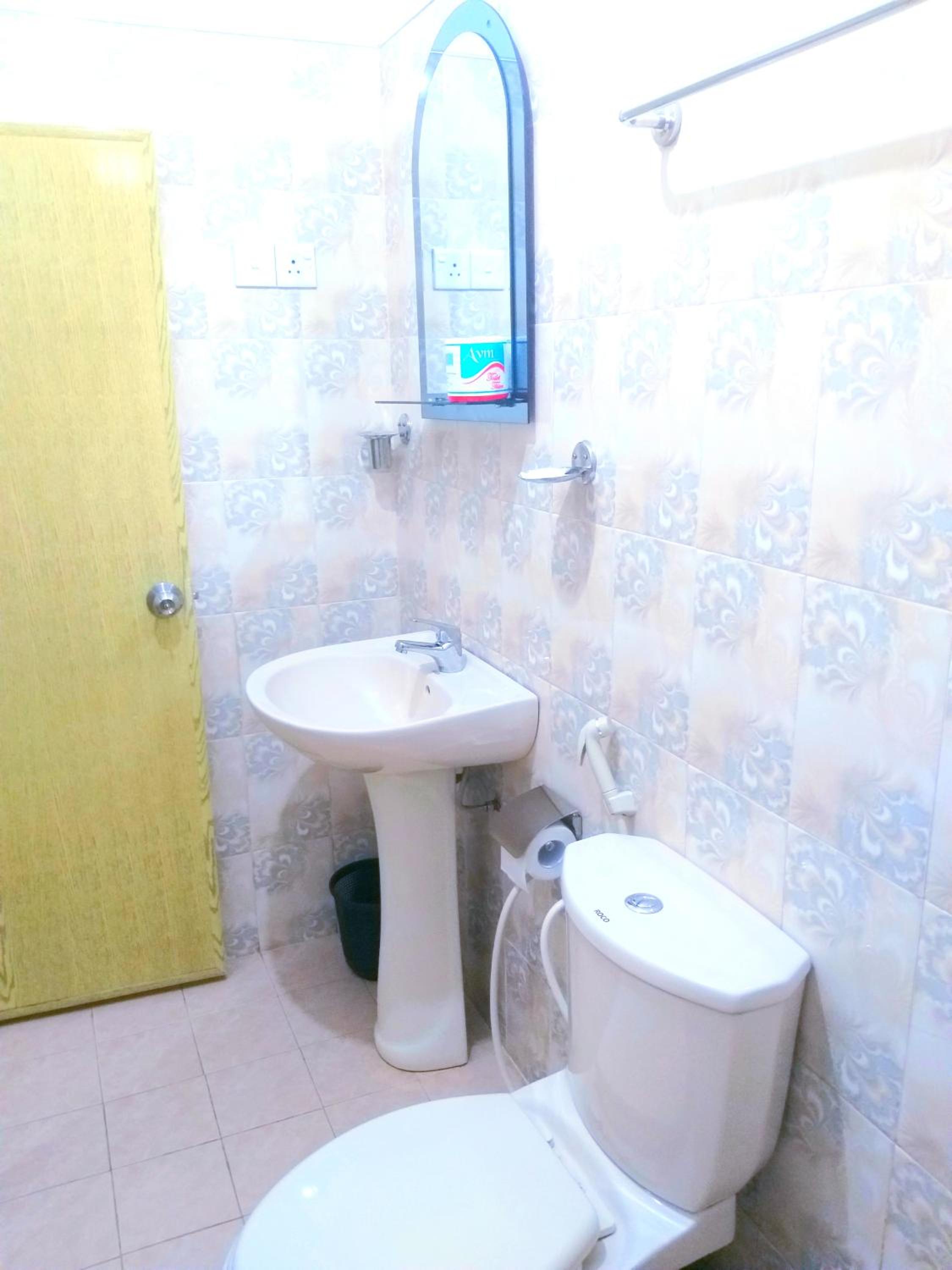 Double Room with Private Bathroom photo 2