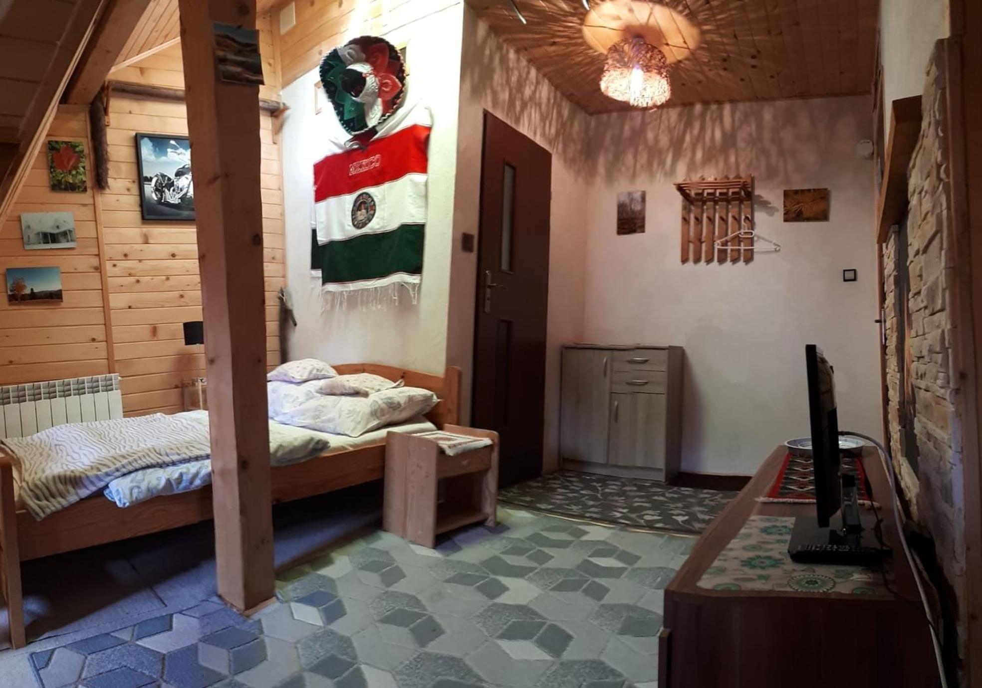 Standard Single Room with Shower photo 1