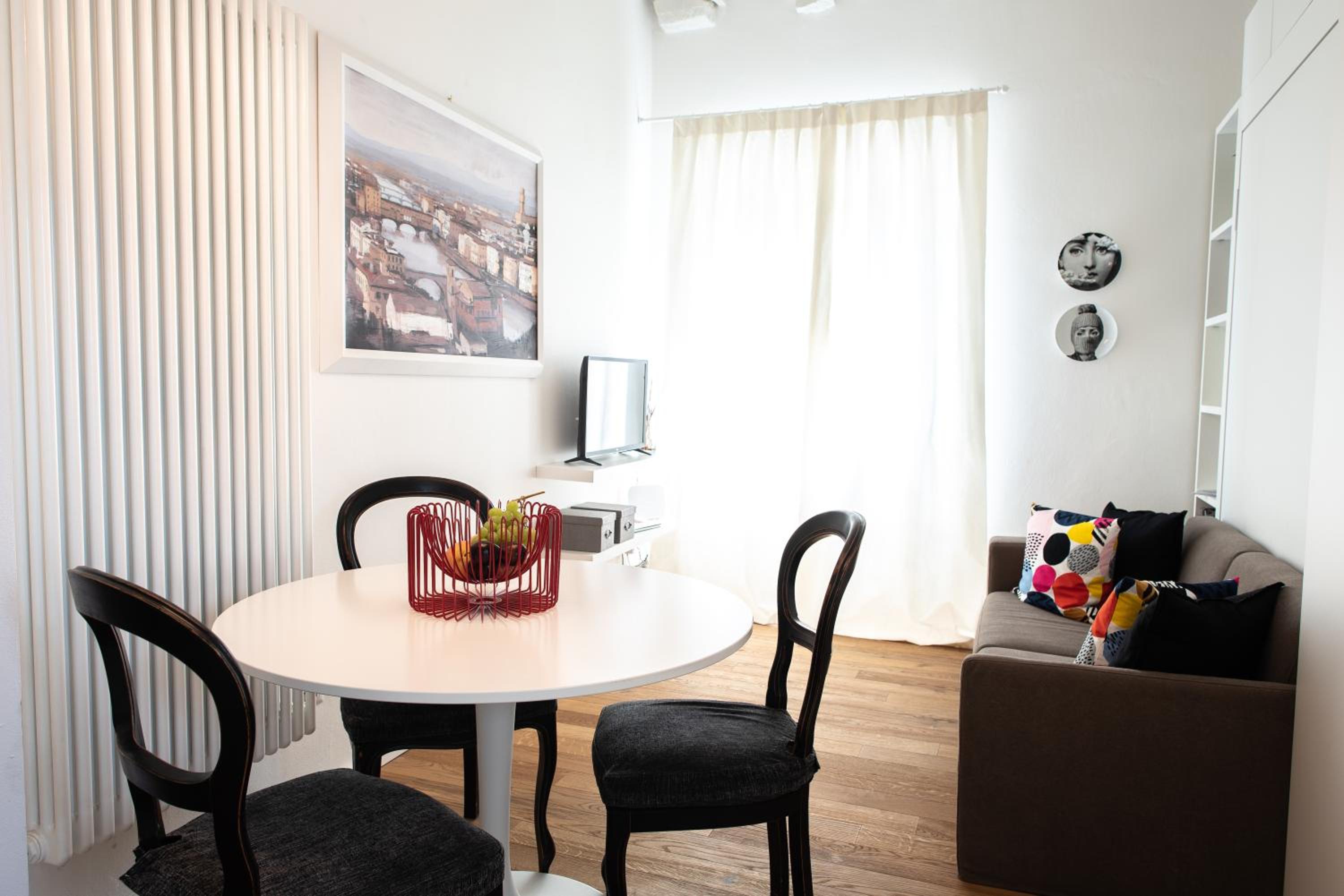 Studio Apartment