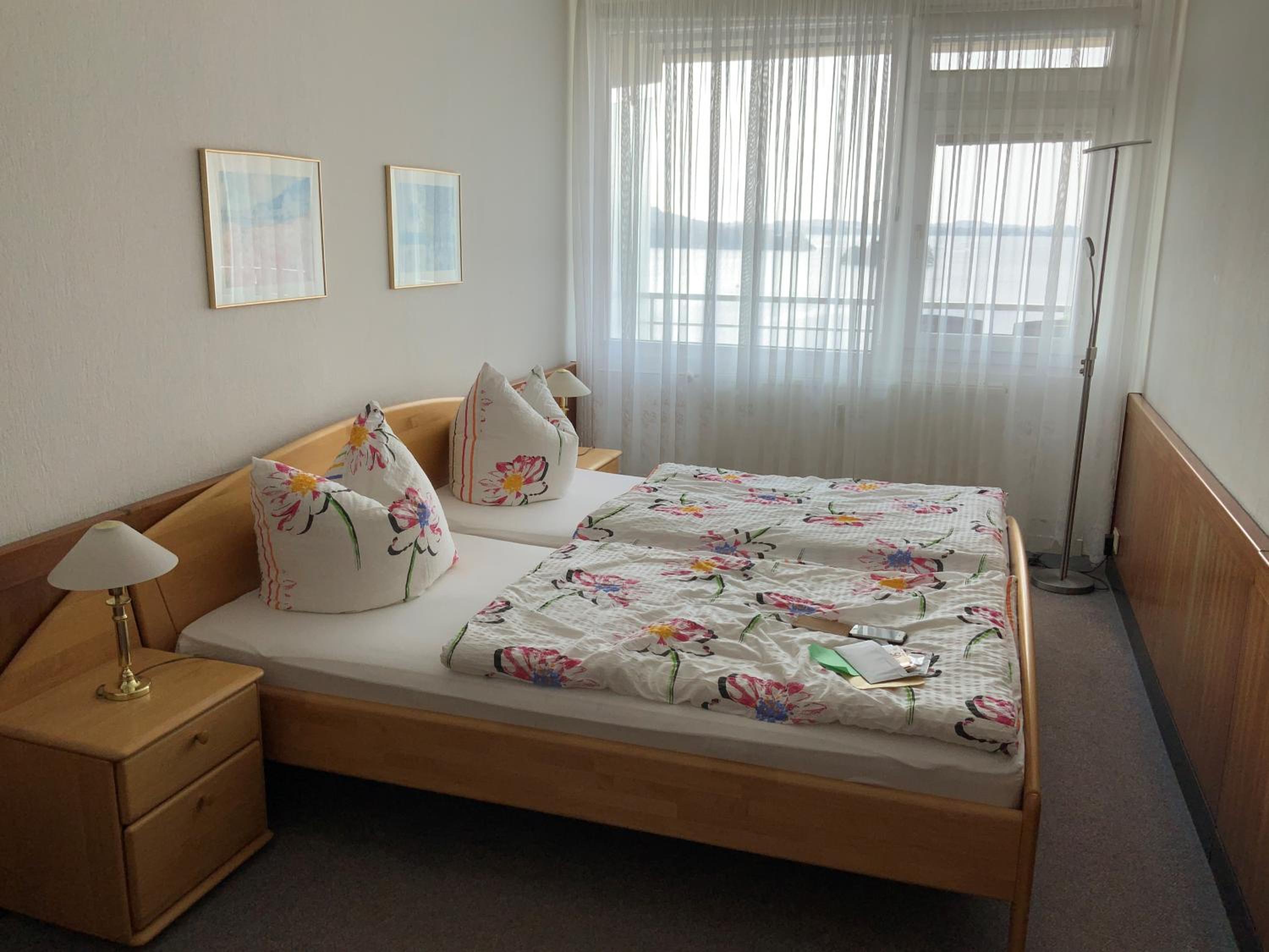 One-Bedroom Apartment with Balcony photo 1