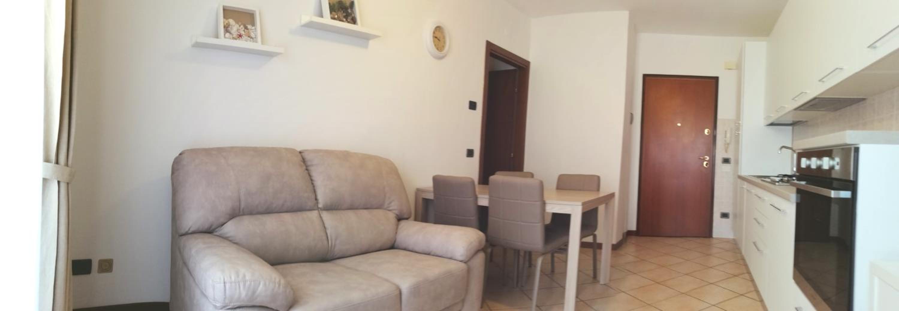 Apartment with Terrace - Photo 12