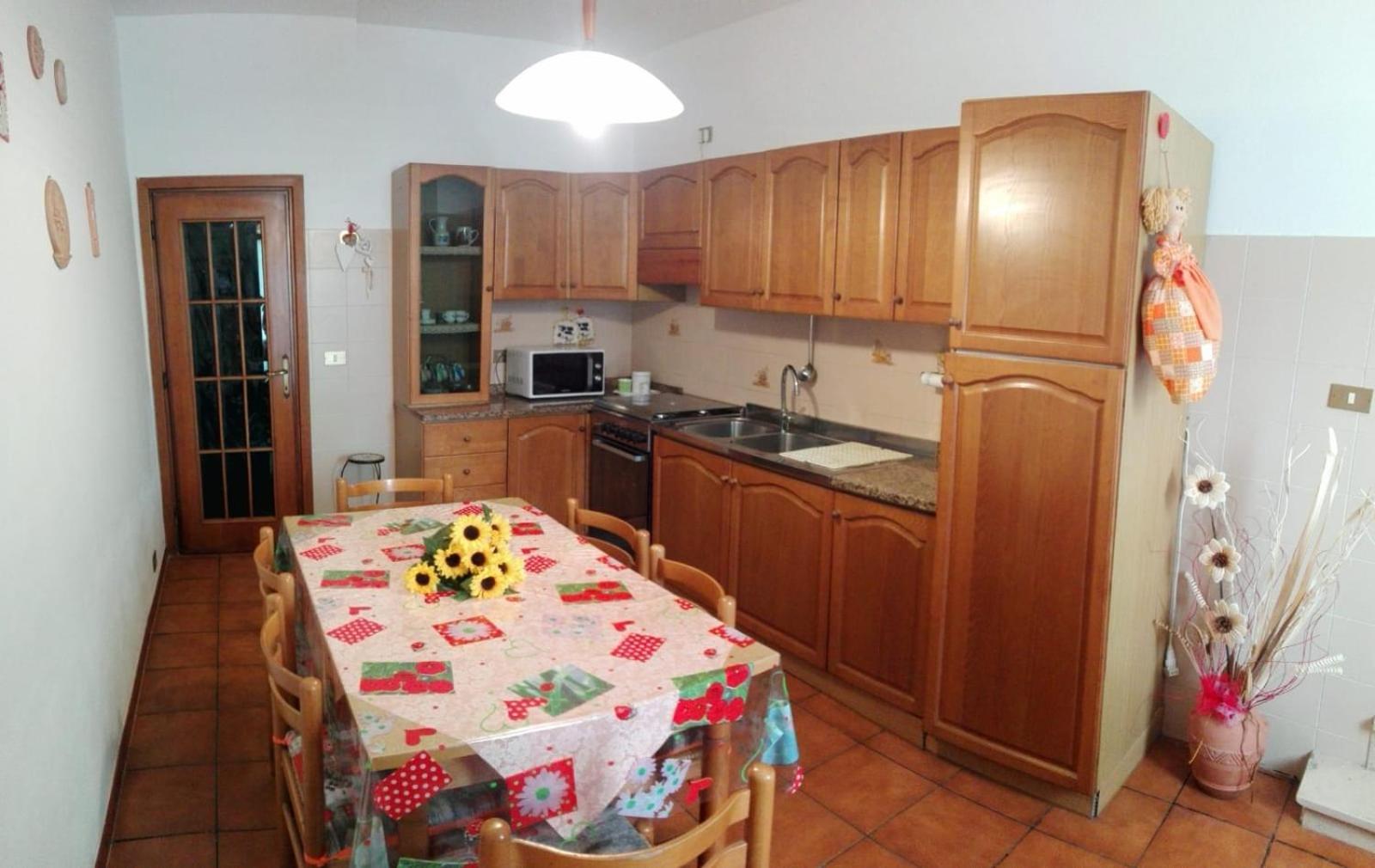 Two-Bedroom Apartment - Photo 3