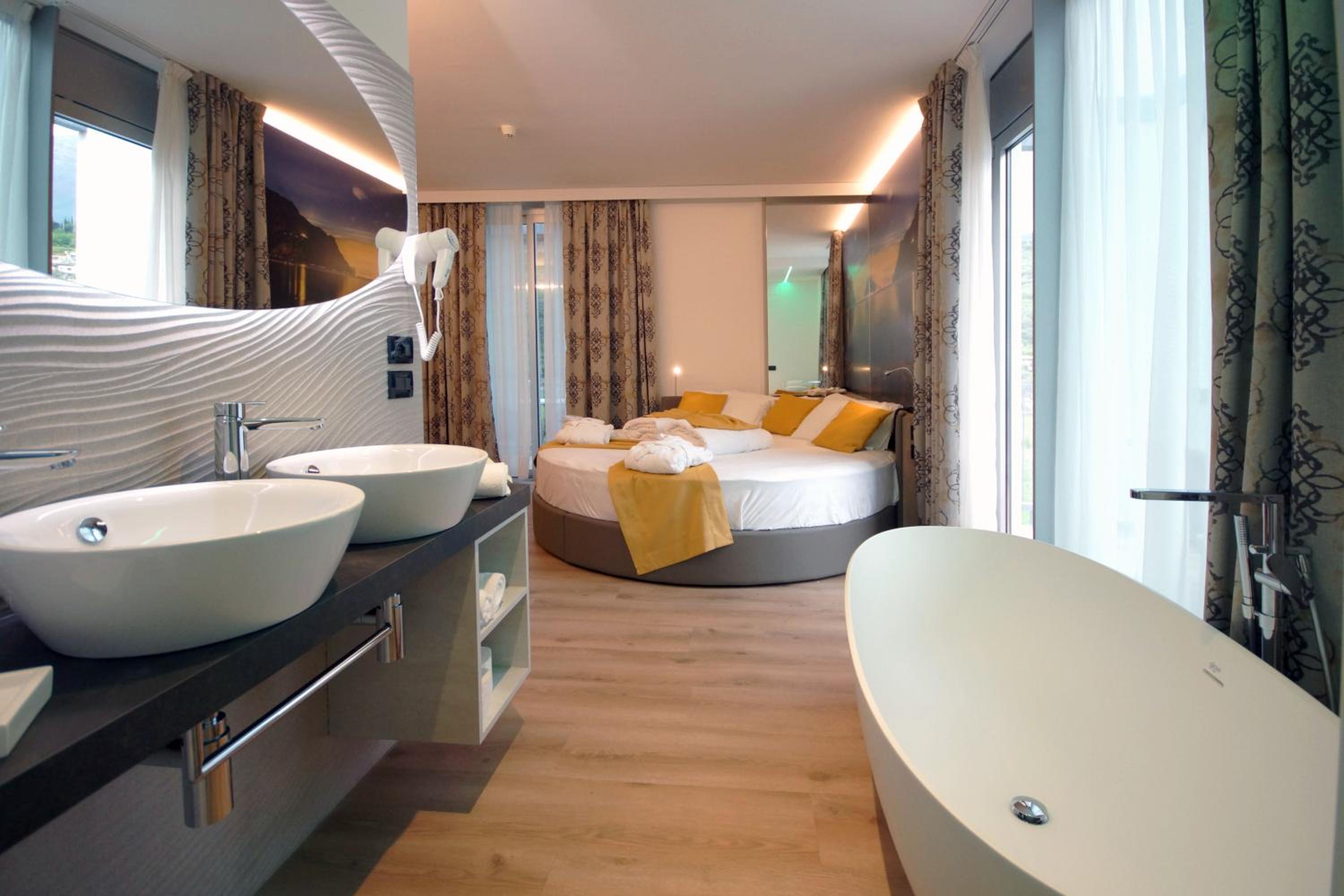 Romantic Junior Suite - Photo 10