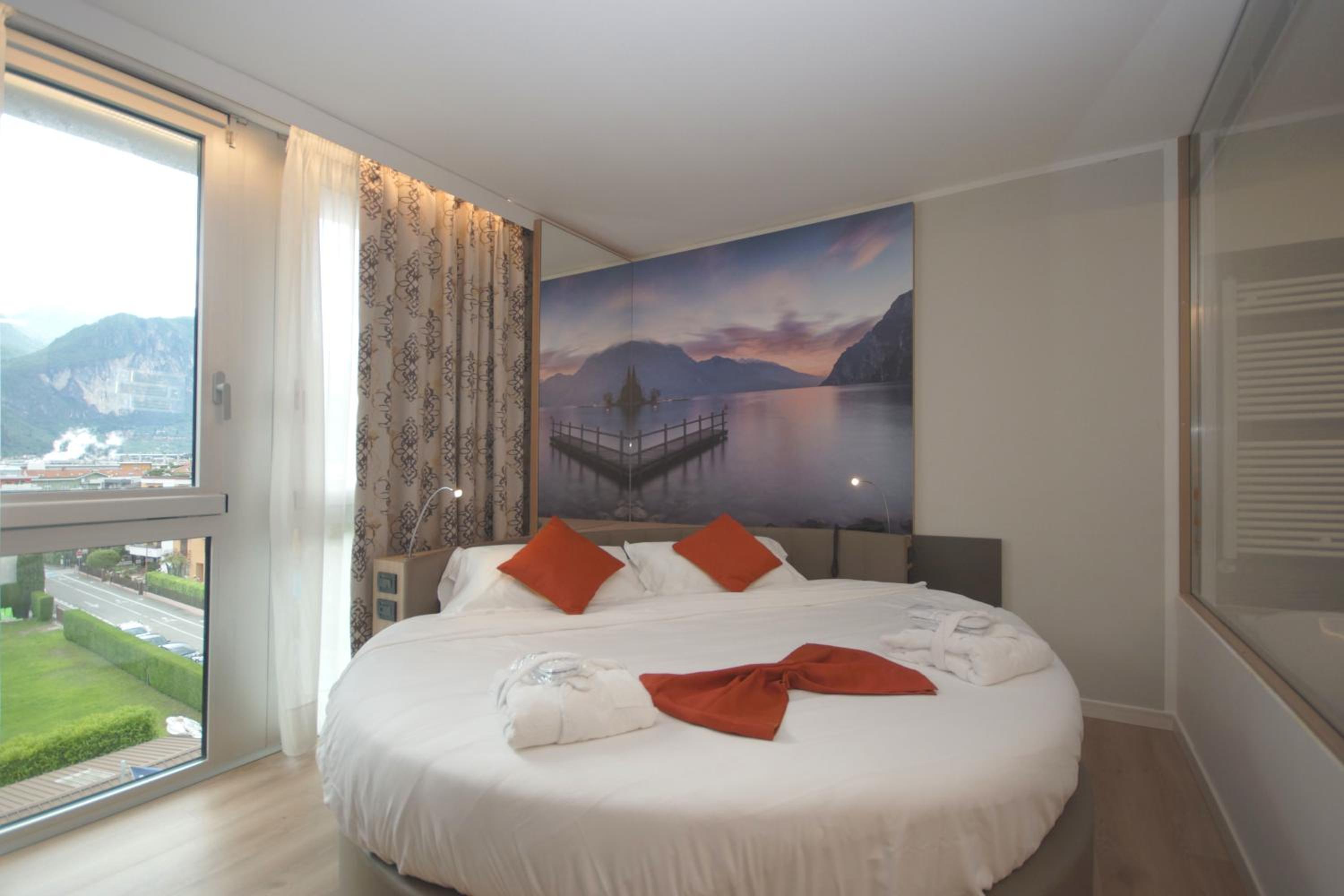 Romantic Junior Suite - Photo 2