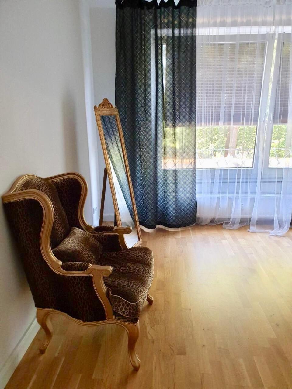 Three-Bedroom Apartment - Photo 28