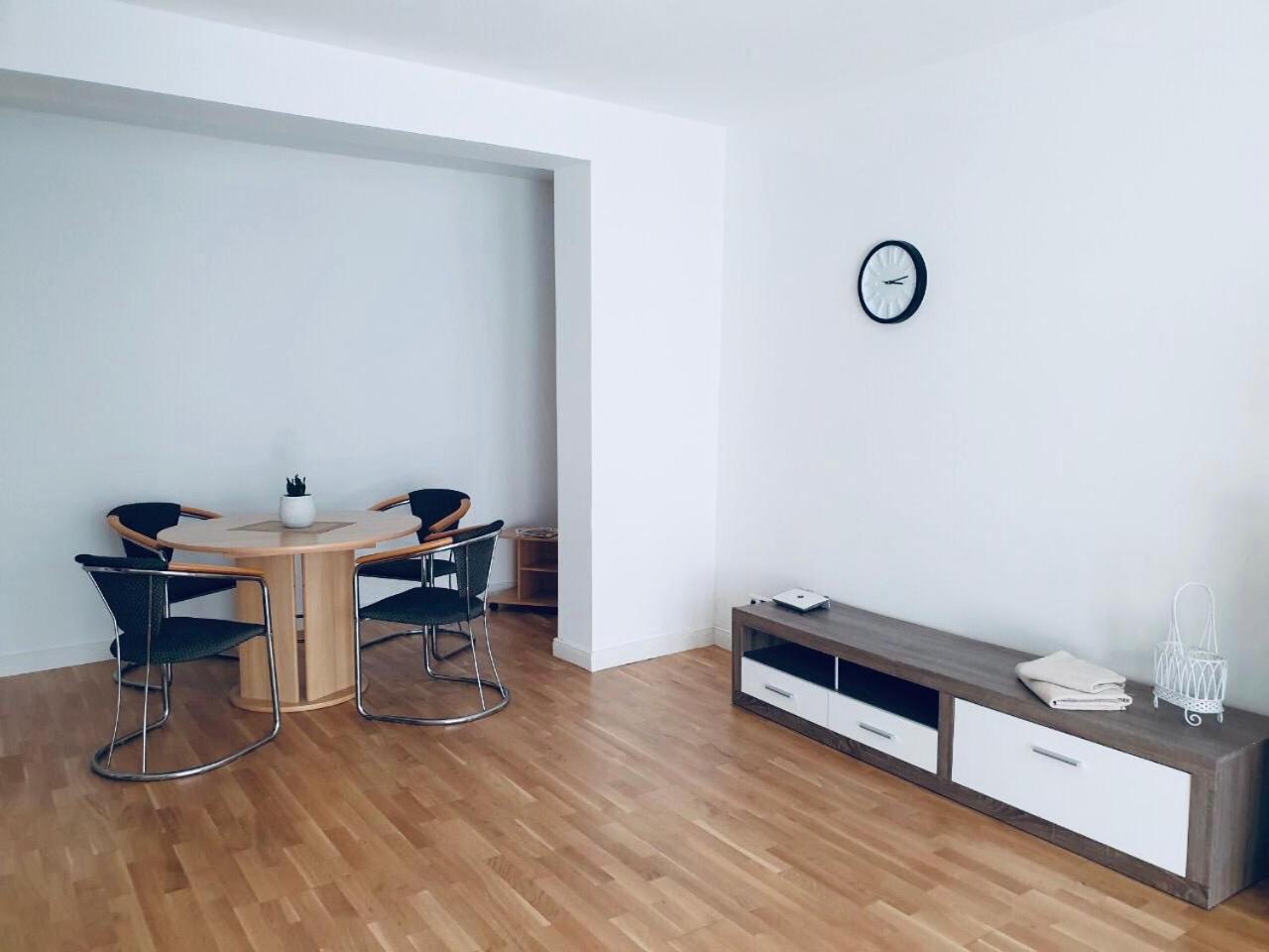 Three-Bedroom Apartment - Photo 30