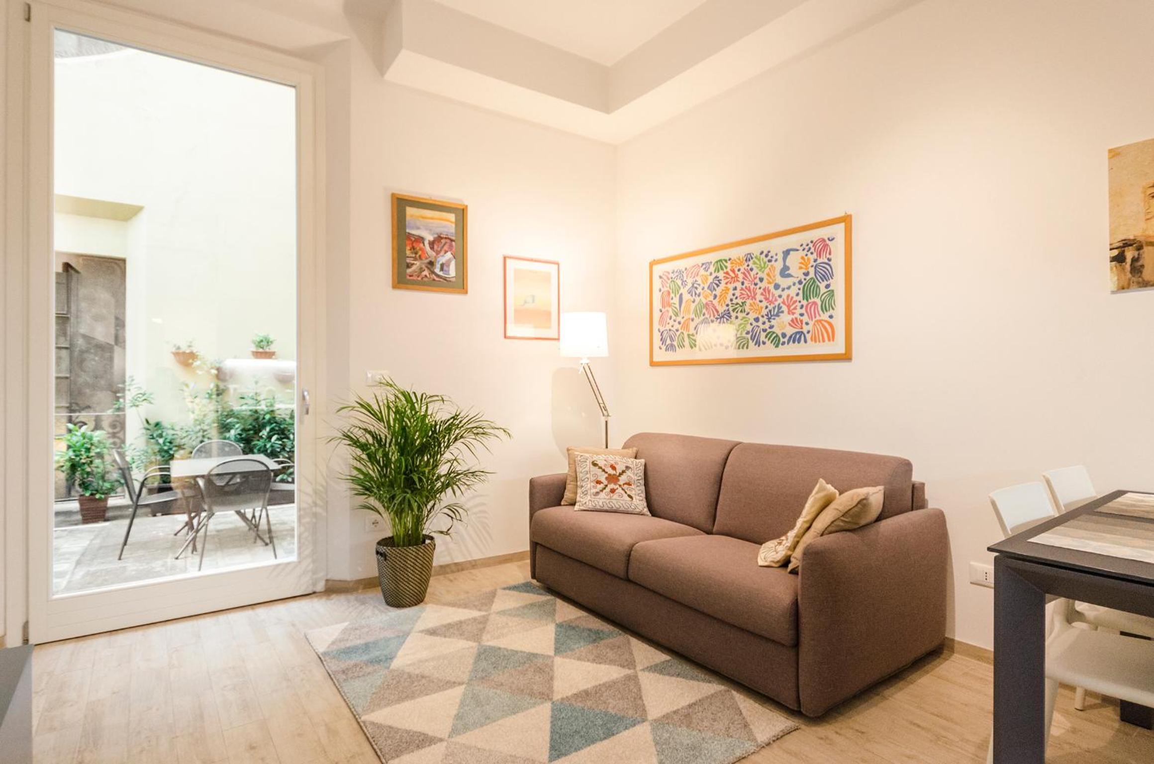One-Bedroom Apartment