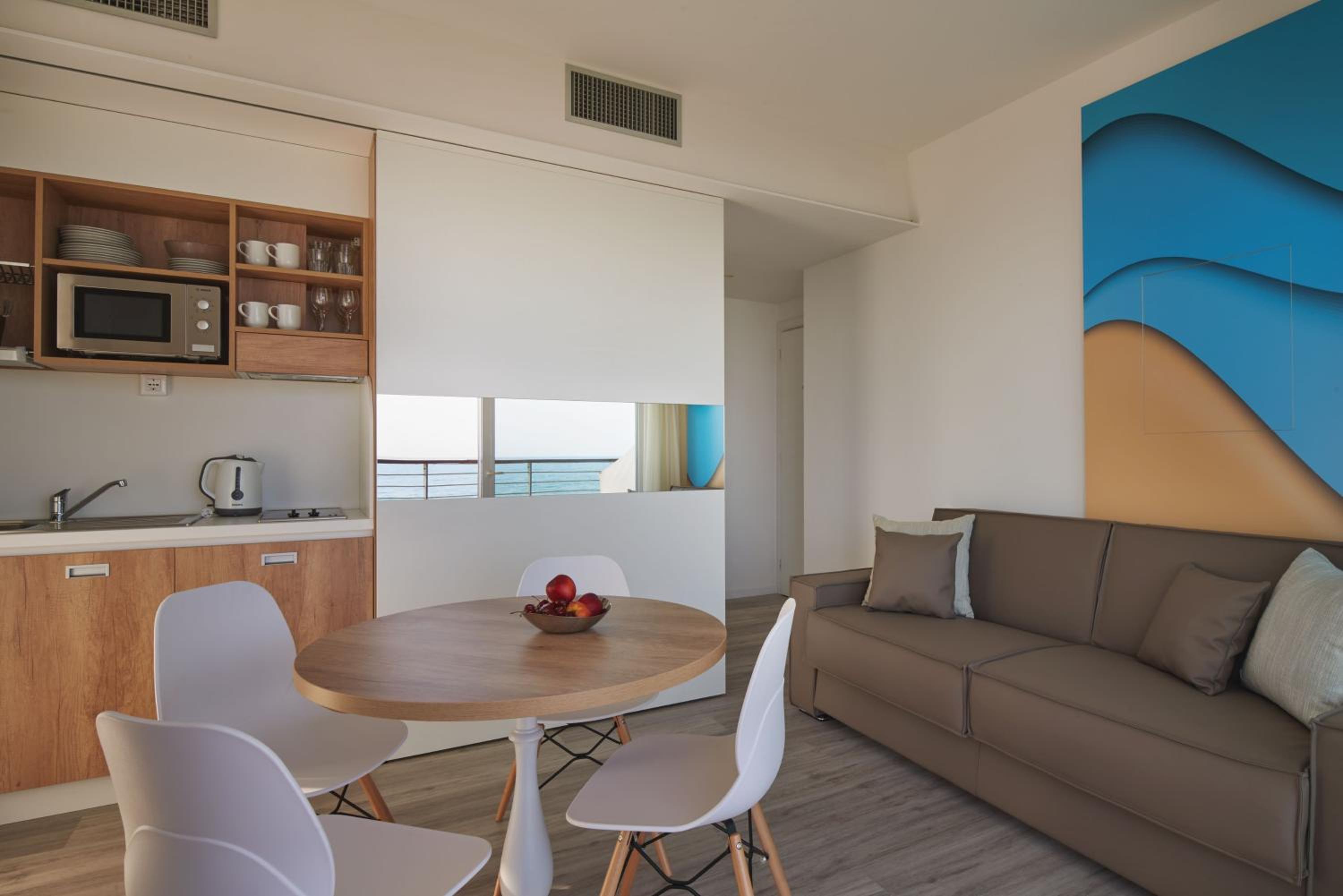 Deluxe Suite with Sea View photo 1