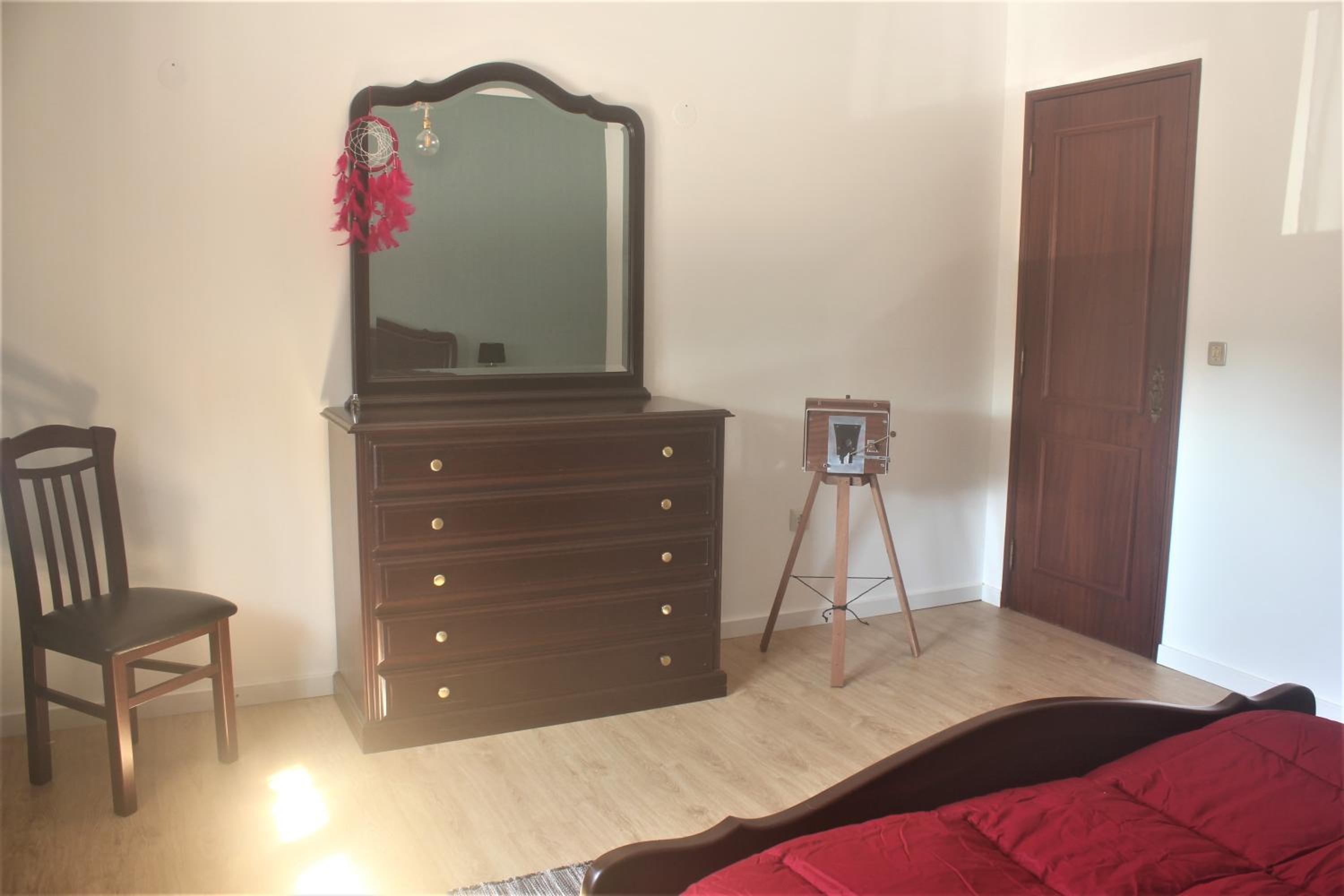 Deluxe Double Room - Photo 13