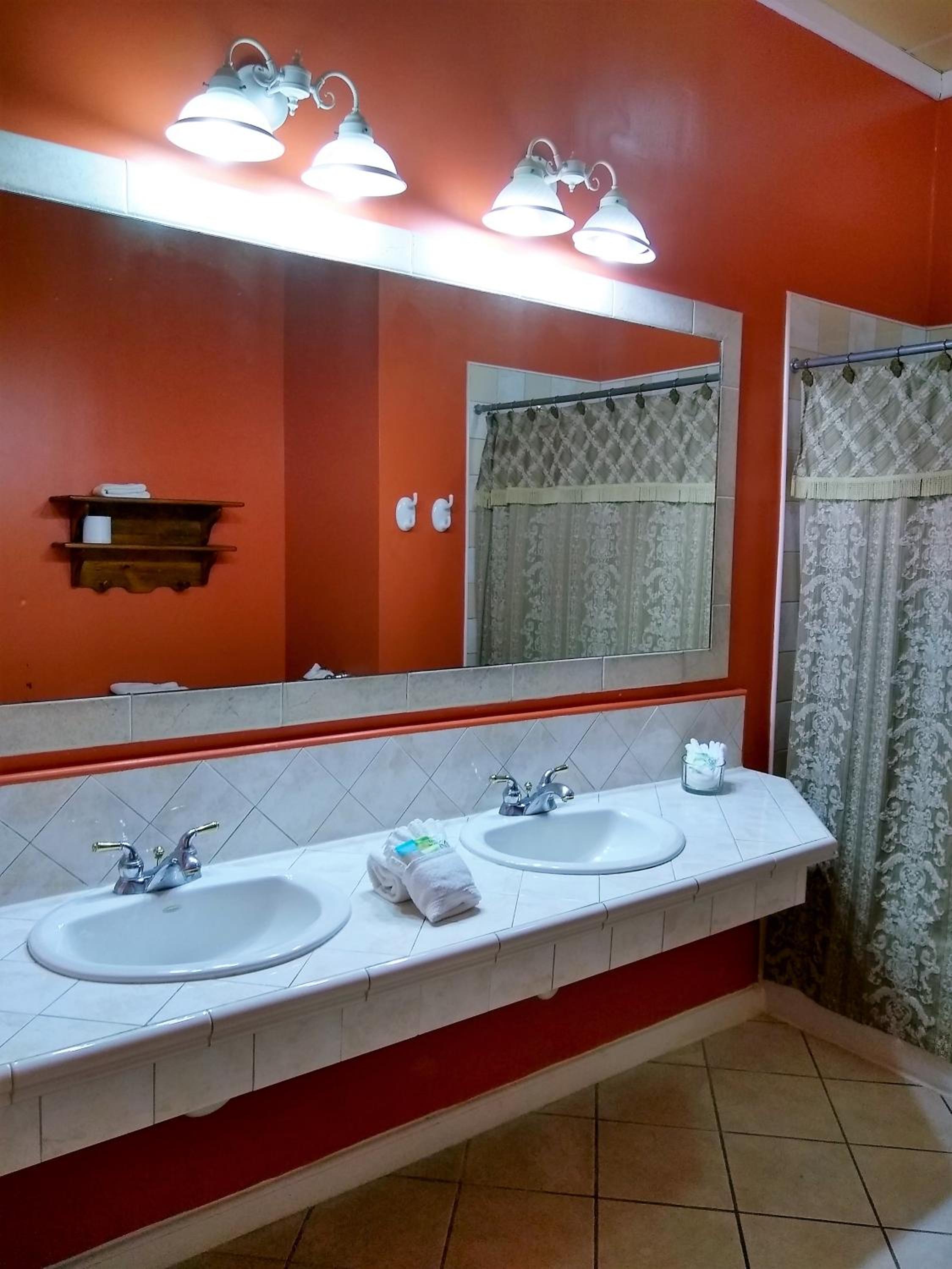 Superior King Room - Verandah Access photo 2