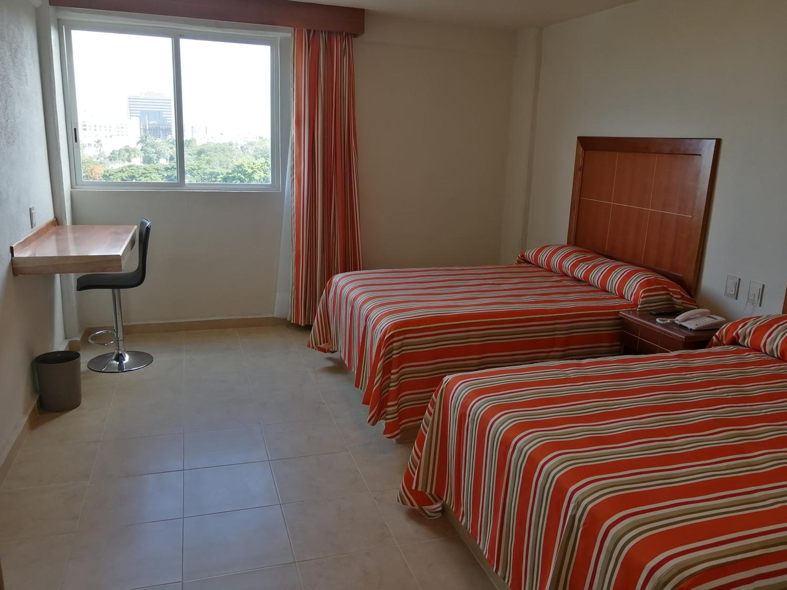Standard Twin Room photo 2
