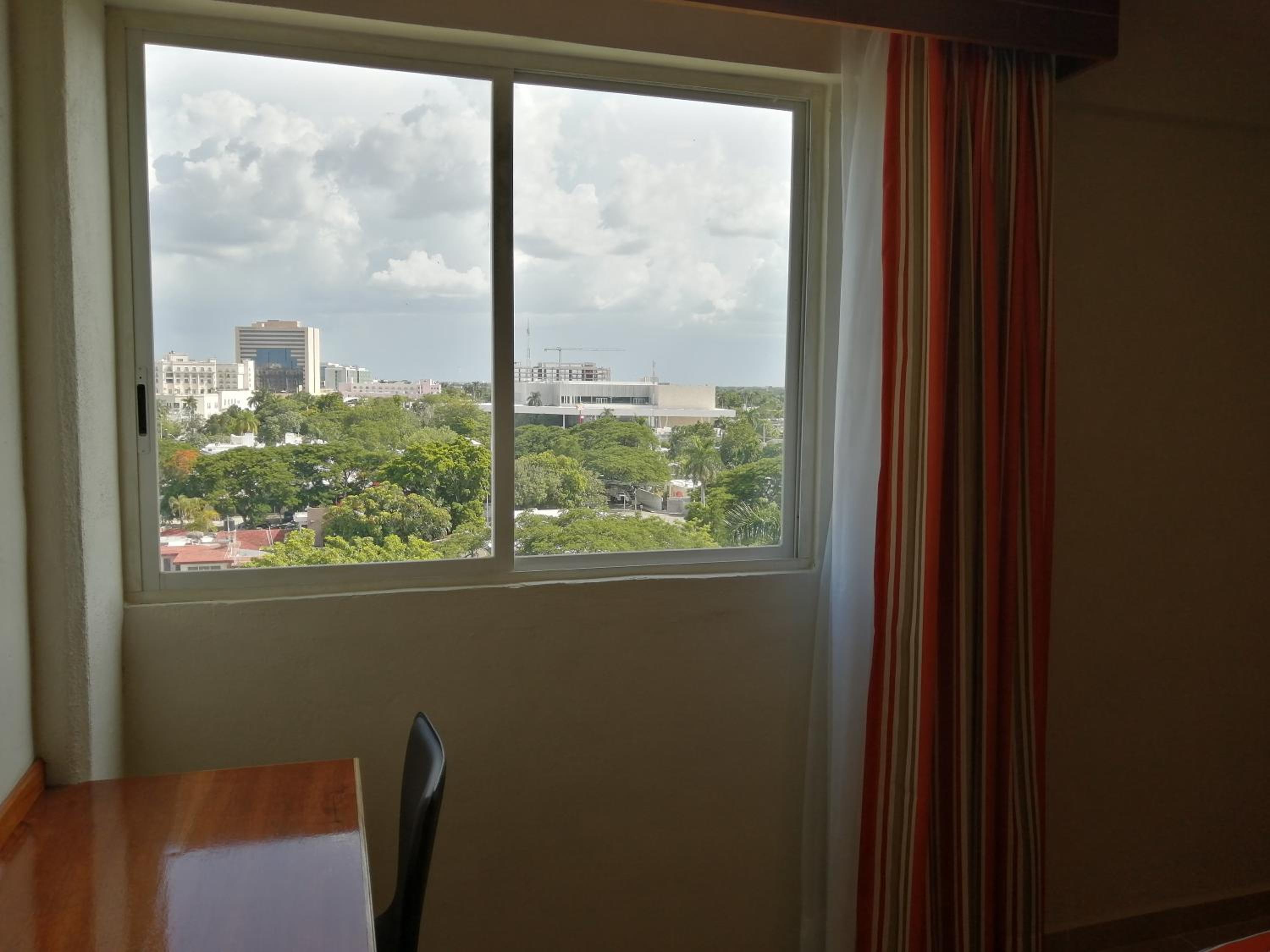 Superior Twin Room with City View photo 1